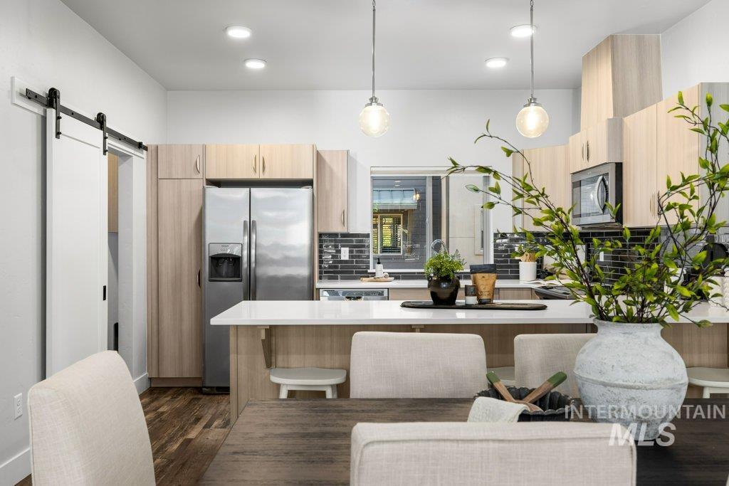 4218 N Freeride Ln, Garden City, Idaho 83714, 3 Bedrooms, 3.5 Bathrooms, Residential For Sale, Price $524,000,MLS 98971923