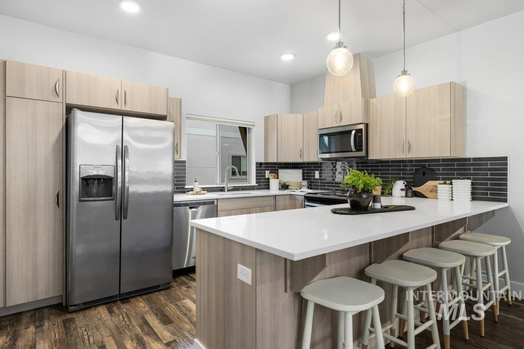 4218 N Freeride Ln, Garden City, Idaho 83714, 3 Bedrooms, 3.5 Bathrooms, Residential For Sale, Price $524,000,MLS 98971923