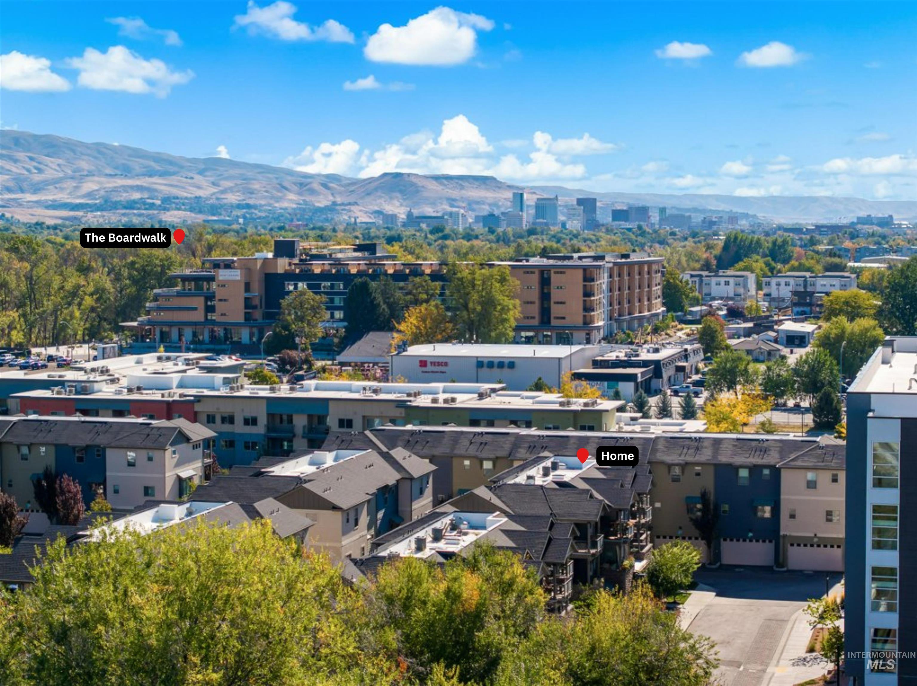 4218 N Freeride Ln, Garden City, Idaho 83714, 3 Bedrooms, 3.5 Bathrooms, Residential For Sale, Price $524,000,MLS 98971923