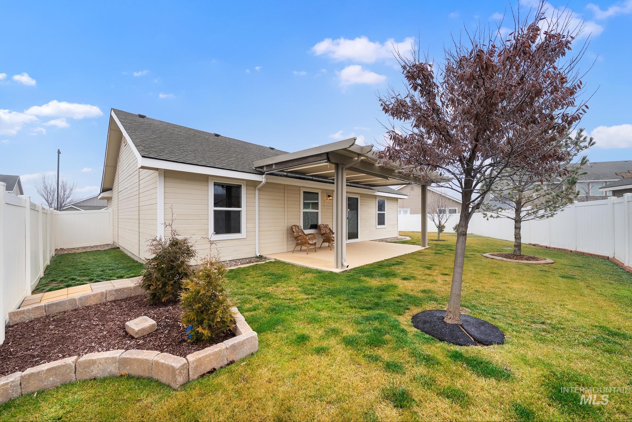 19081 Harley Way, Caldwell, Idaho 83605, 3 Bedrooms, 2 Bathrooms, Residential For Sale, Price $384,999,MLS 98971924