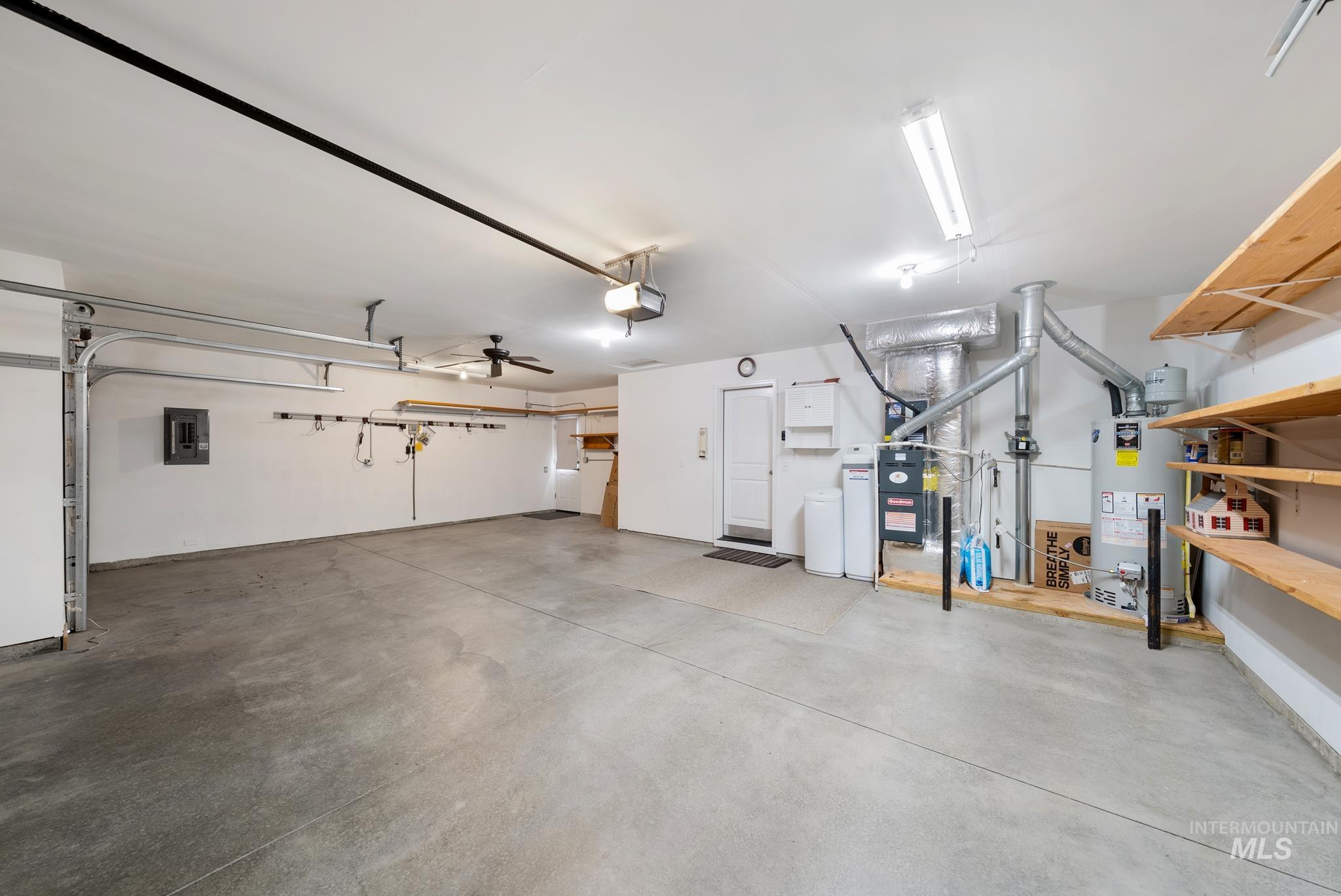 19081 Harley Way, Caldwell, Idaho 83605, 3 Bedrooms, 2 Bathrooms, Residential For Sale, Price $384,999,MLS 98971924