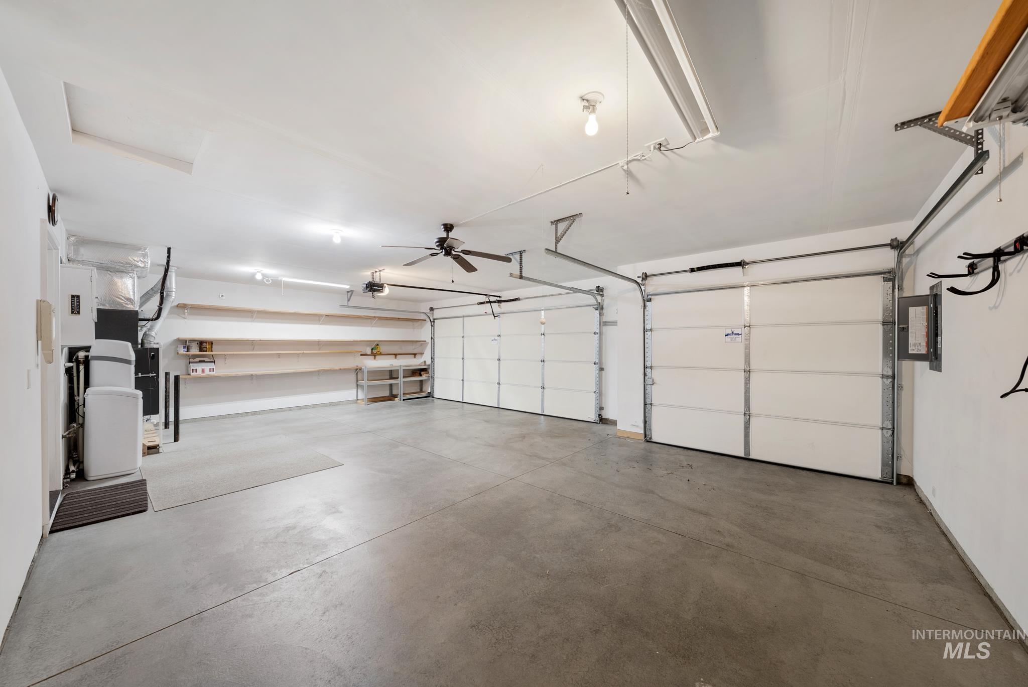 19081 Harley Way, Caldwell, Idaho 83605, 3 Bedrooms, 2 Bathrooms, Residential For Sale, Price $384,999,MLS 98971924