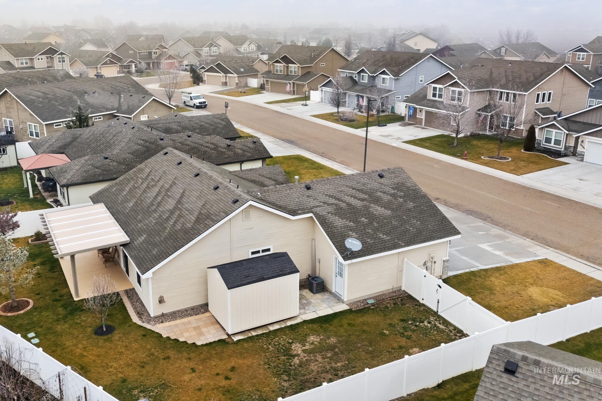 19081 Harley Way, Caldwell, Idaho 83605, 3 Bedrooms, 2 Bathrooms, Residential For Sale, Price $384,999,MLS 98971924