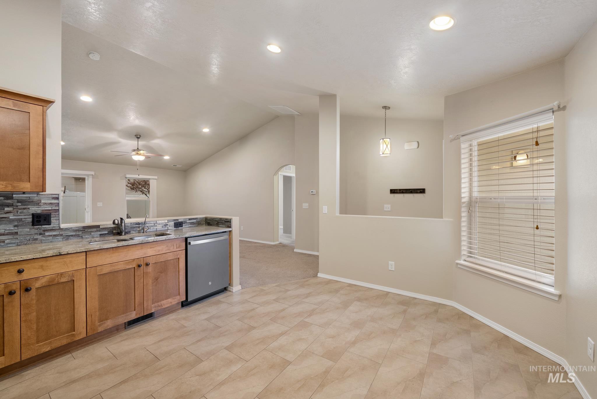 19081 Harley Way, Caldwell, Idaho 83605, 3 Bedrooms, 2 Bathrooms, Residential For Sale, Price $384,999,MLS 98971924