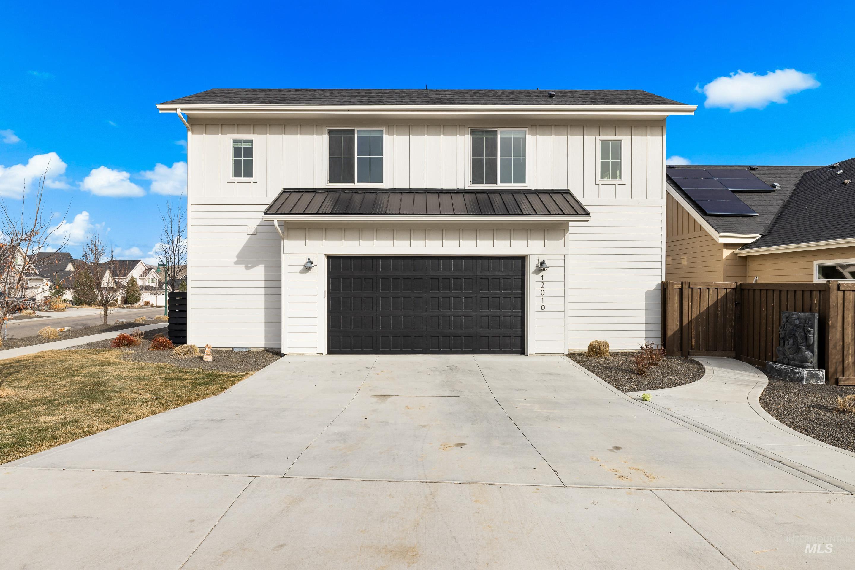 12010 N Horse Collar Way, Boise, Idaho 83714, 3 Bedrooms, 2.5 Bathrooms, Residential For Sale, Price $739,000,MLS 98971925