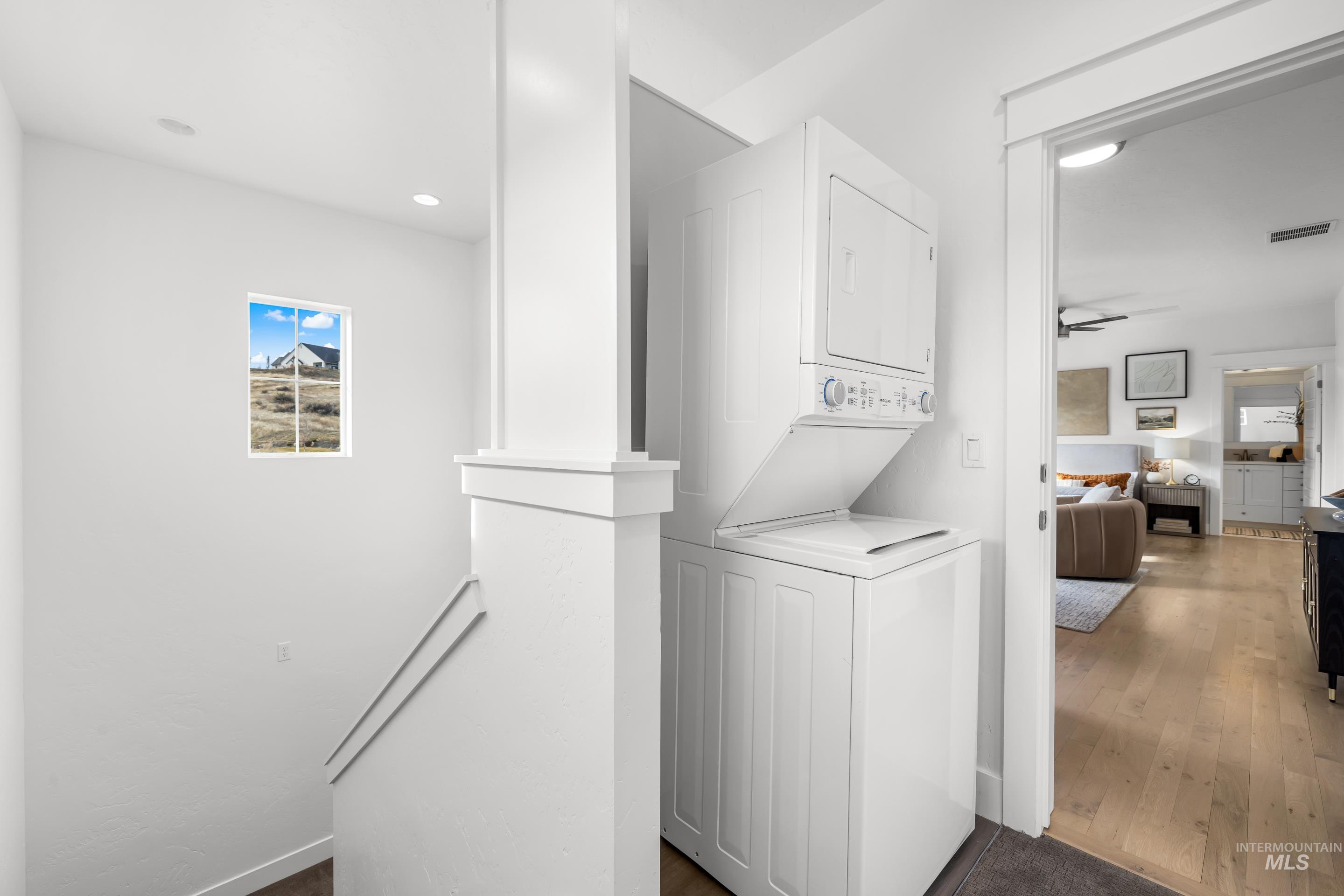 12010 N Horse Collar Way, Boise, Idaho 83714, 3 Bedrooms, 2.5 Bathrooms, Residential For Sale, Price $739,000,MLS 98971925