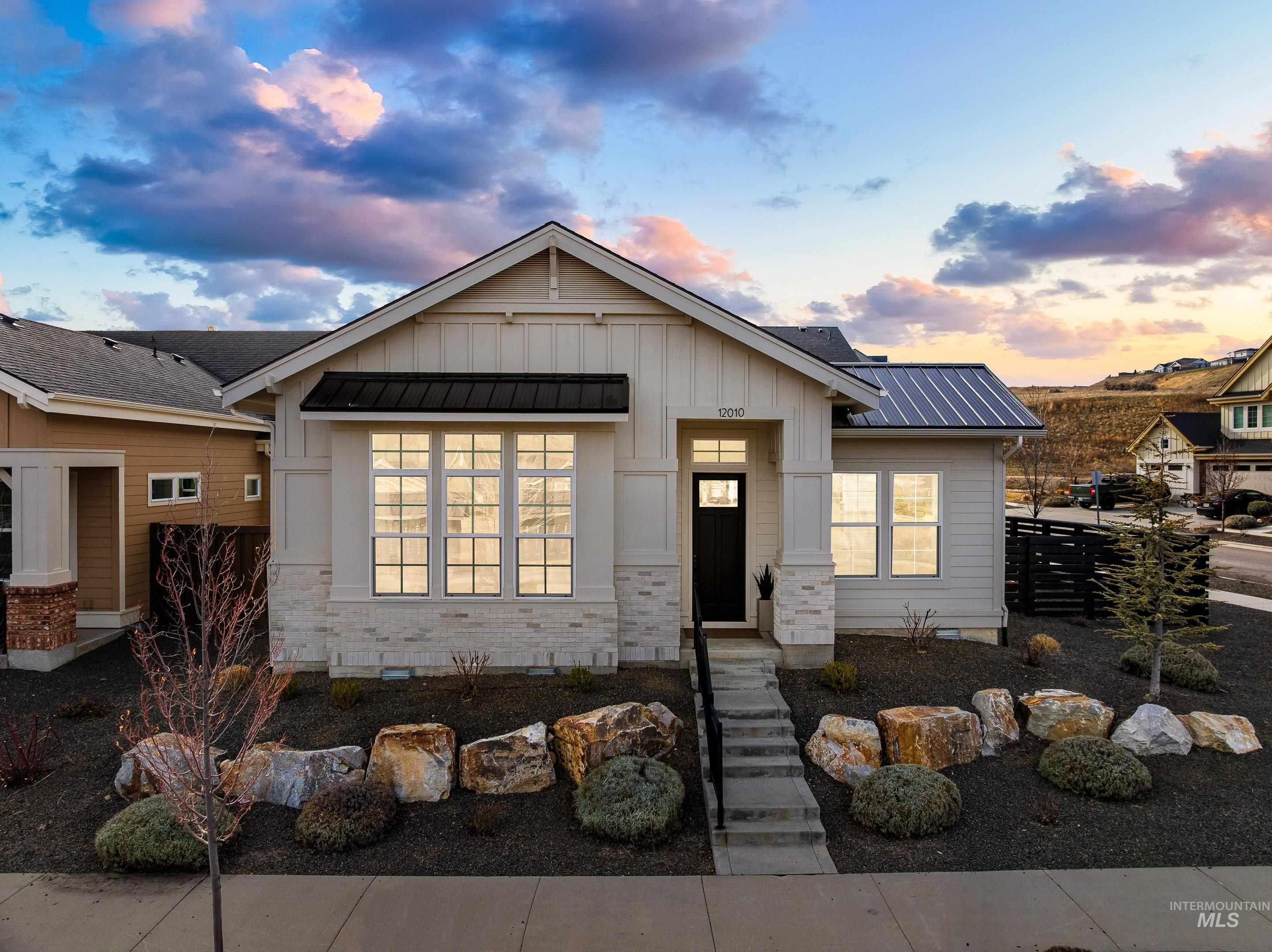 12010 N Horse Collar Way, Boise, Idaho 83714, 3 Bedrooms, 2.5 Bathrooms, Residential For Sale, Price $739,000,MLS 98971925