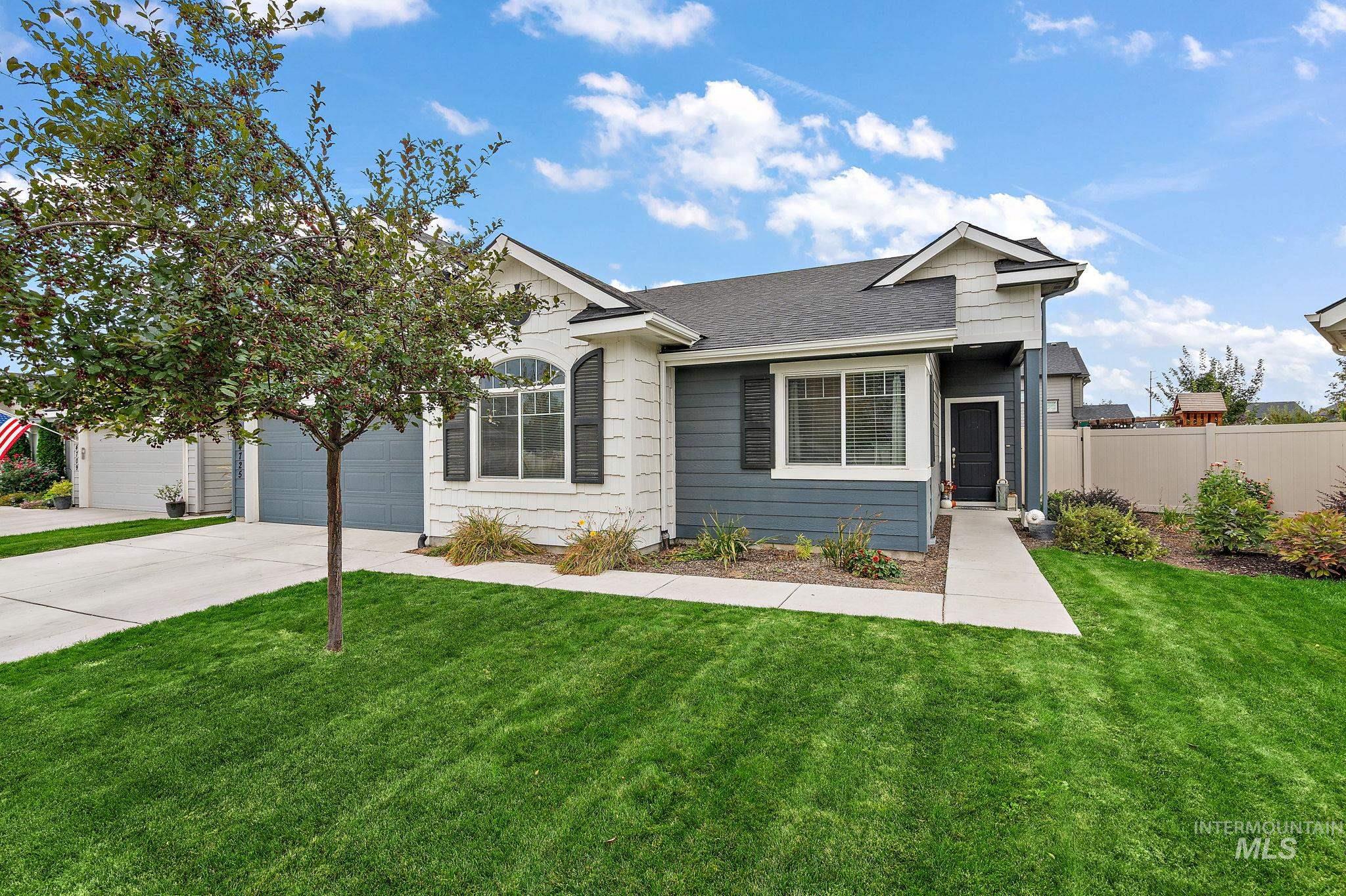 4725 N Mallorca Way, Meridian, Idaho 83646, 3 Bedrooms, 2 Bathrooms, Residential For Sale, Price $429,900,MLS 98971926