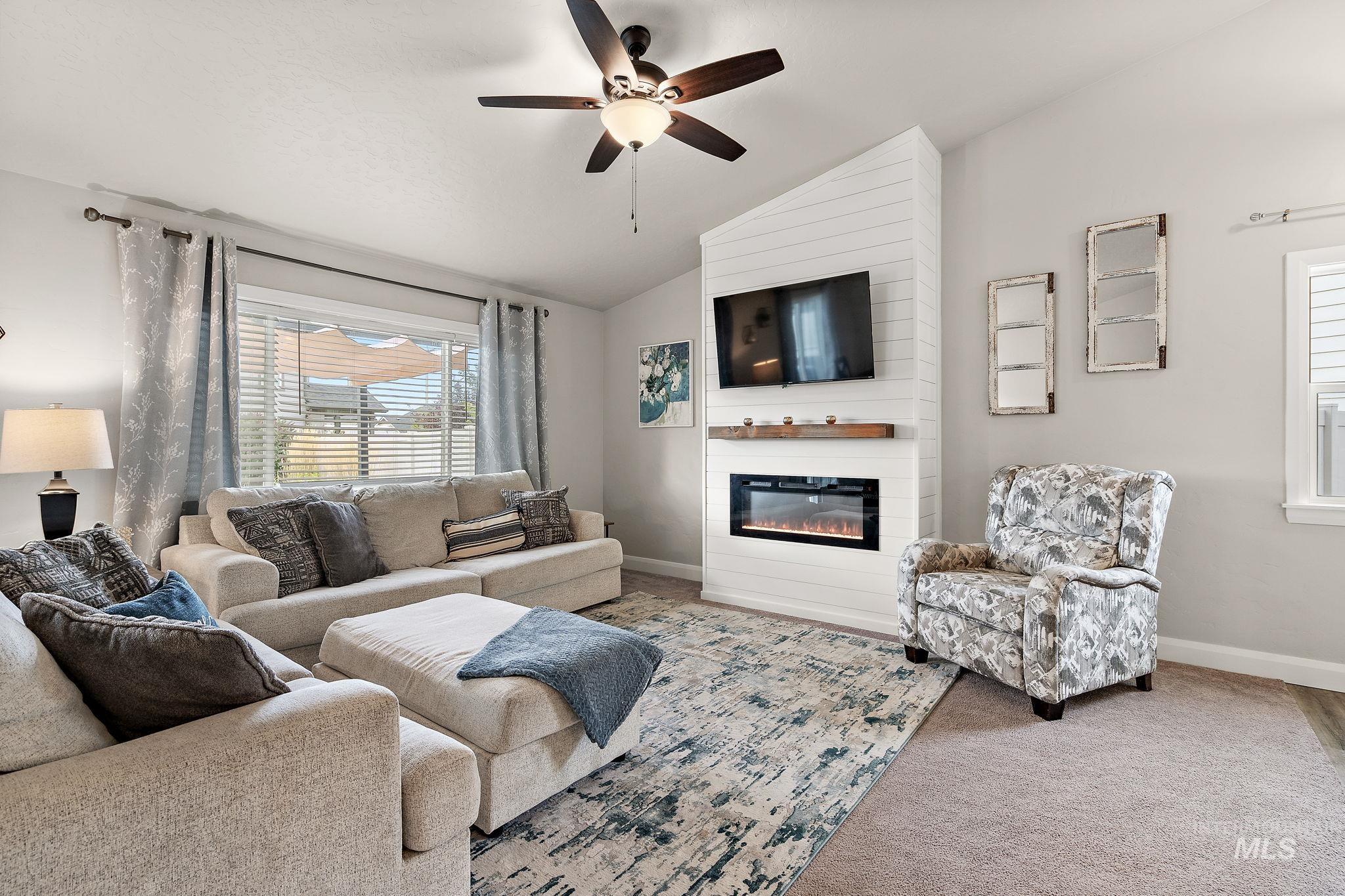 4725 N Mallorca Way, Meridian, Idaho 83646, 3 Bedrooms, 2 Bathrooms, Residential For Sale, Price $429,900,MLS 98971926