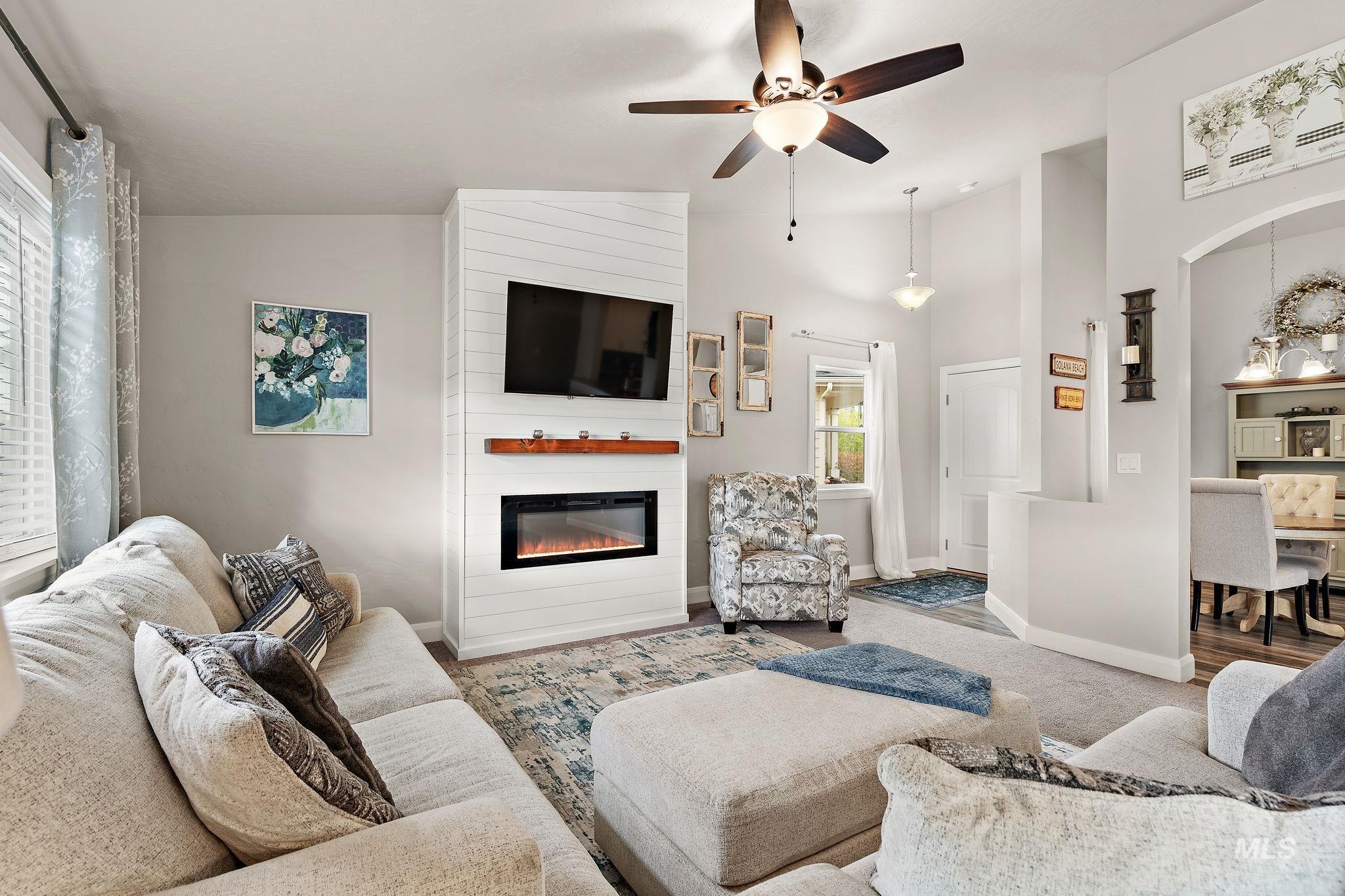 4725 N Mallorca Way, Meridian, Idaho 83646, 3 Bedrooms, 2 Bathrooms, Residential For Sale, Price $429,900,MLS 98971926