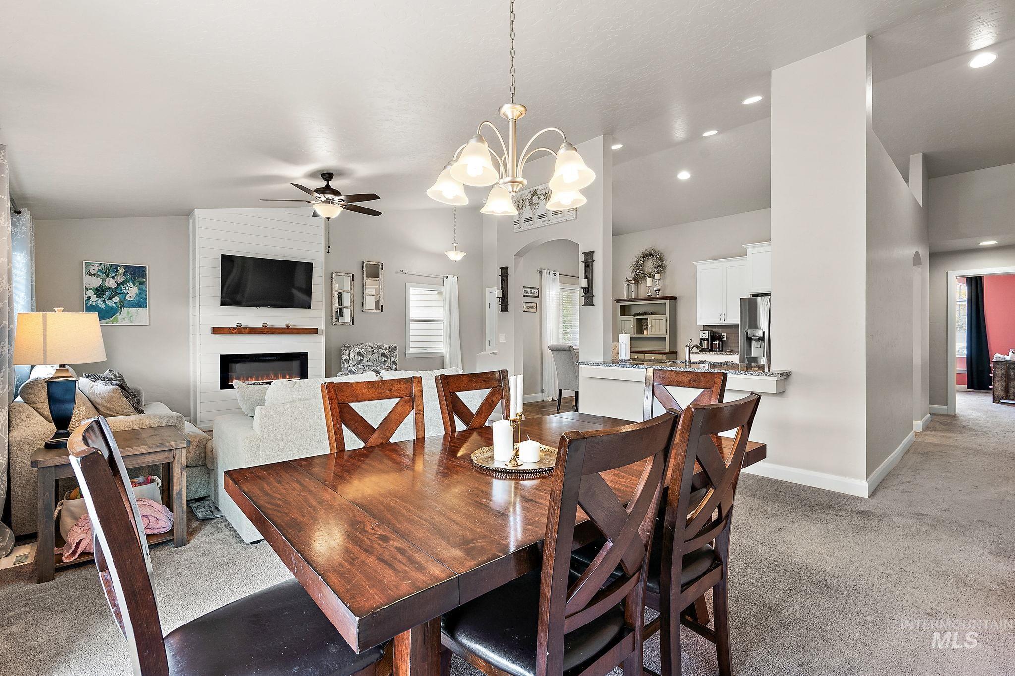 4725 N Mallorca Way, Meridian, Idaho 83646, 3 Bedrooms, 2 Bathrooms, Residential For Sale, Price $429,900,MLS 98971926