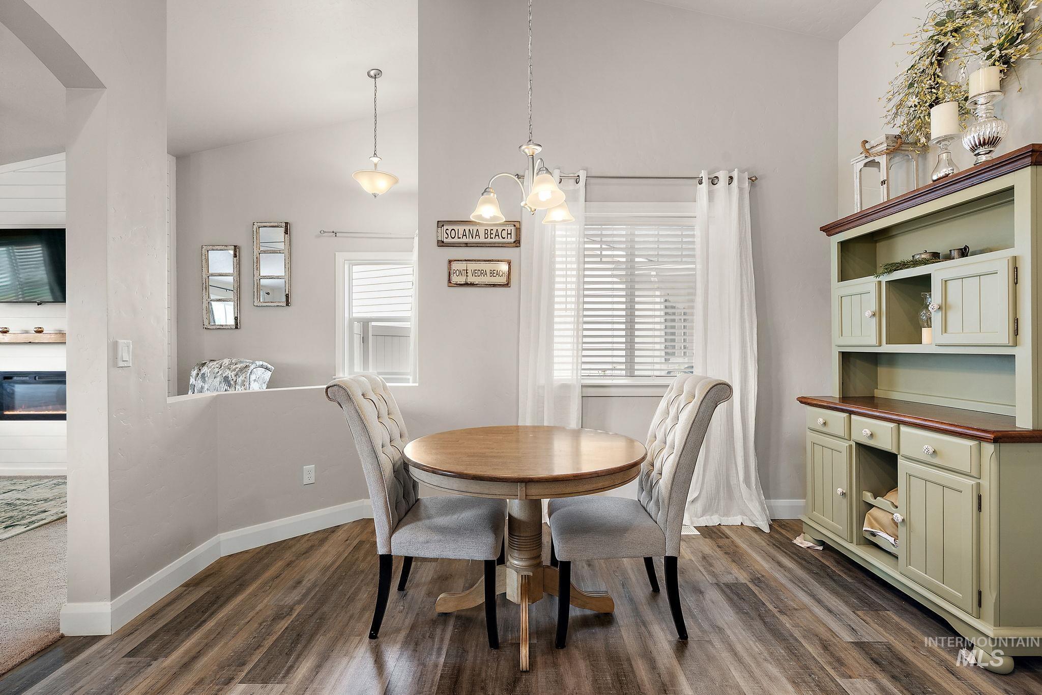 4725 N Mallorca Way, Meridian, Idaho 83646, 3 Bedrooms, 2 Bathrooms, Residential For Sale, Price $429,900,MLS 98971926