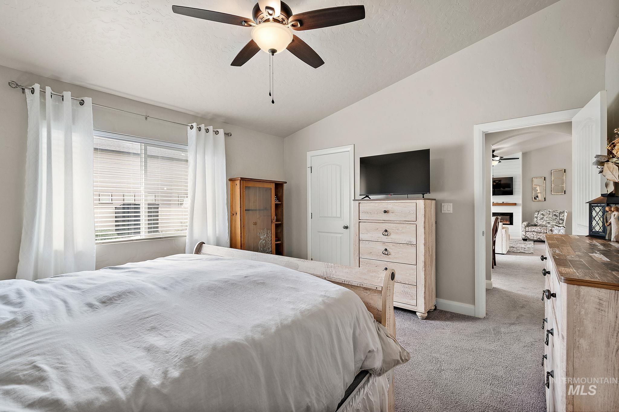 4725 N Mallorca Way, Meridian, Idaho 83646, 3 Bedrooms, 2 Bathrooms, Residential For Sale, Price $429,900,MLS 98971926