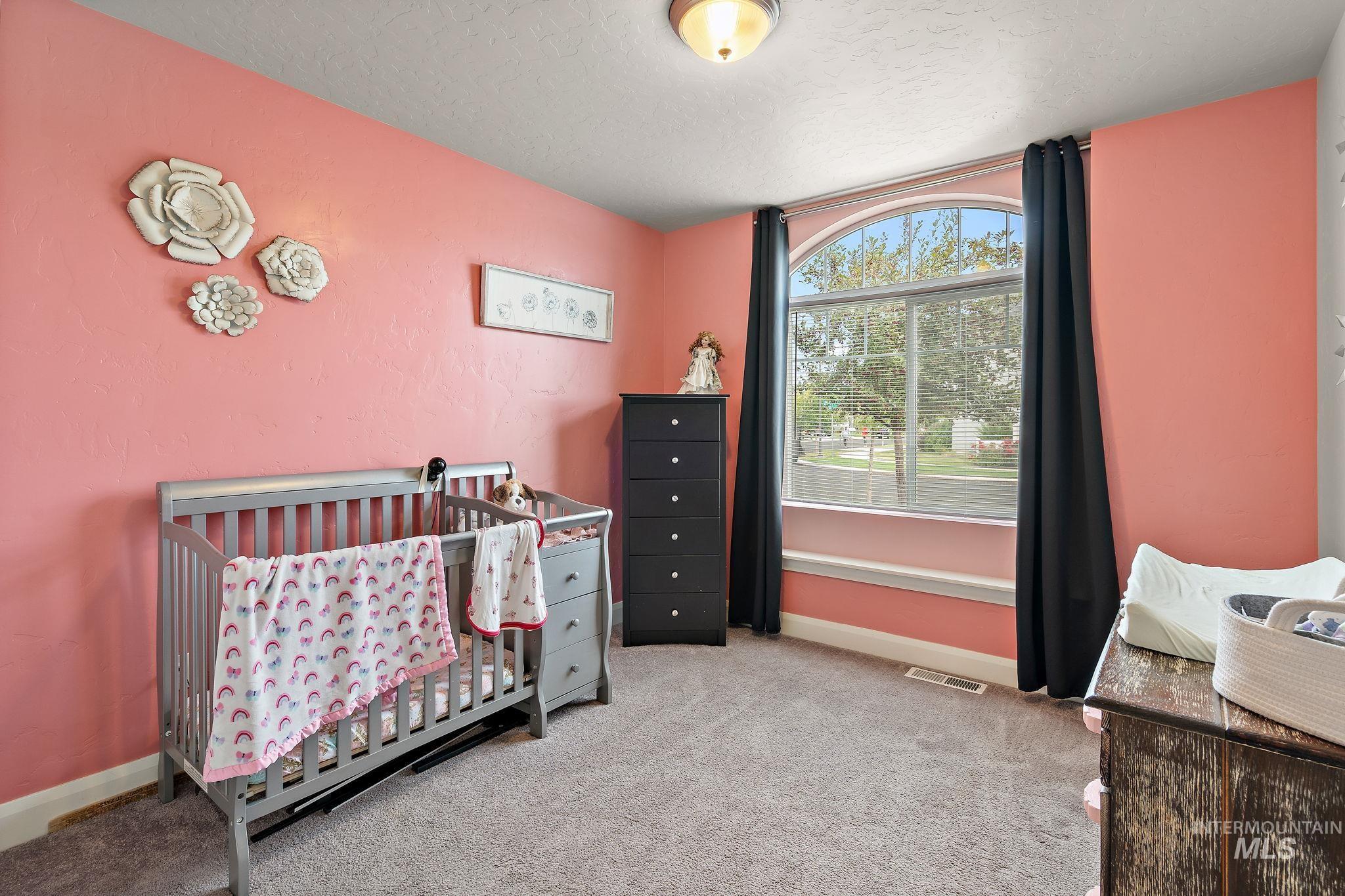 4725 N Mallorca Way, Meridian, Idaho 83646, 3 Bedrooms, 2 Bathrooms, Residential For Sale, Price $429,900,MLS 98971926