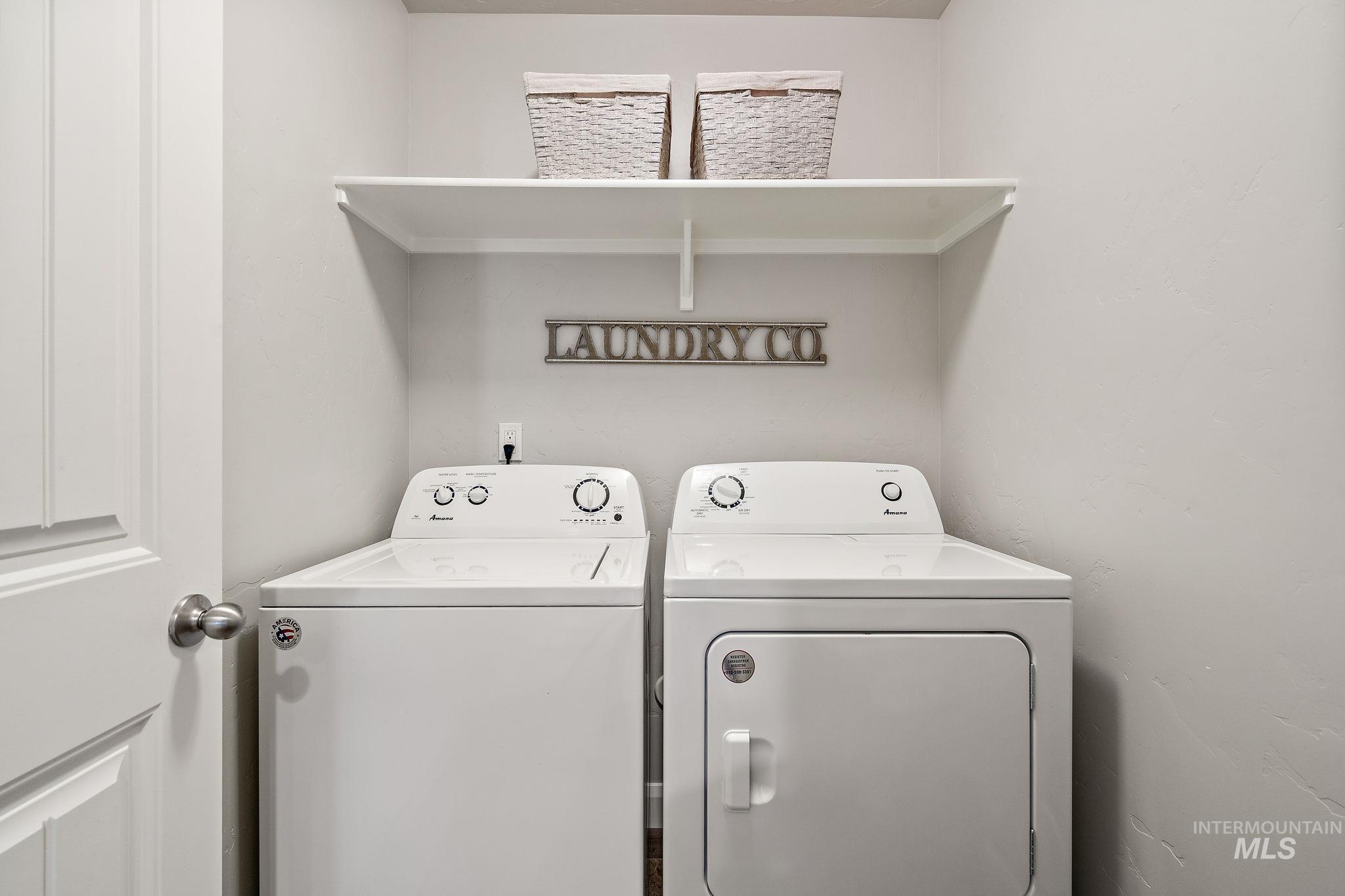 4725 N Mallorca Way, Meridian, Idaho 83646, 3 Bedrooms, 2 Bathrooms, Residential For Sale, Price $429,900,MLS 98971926