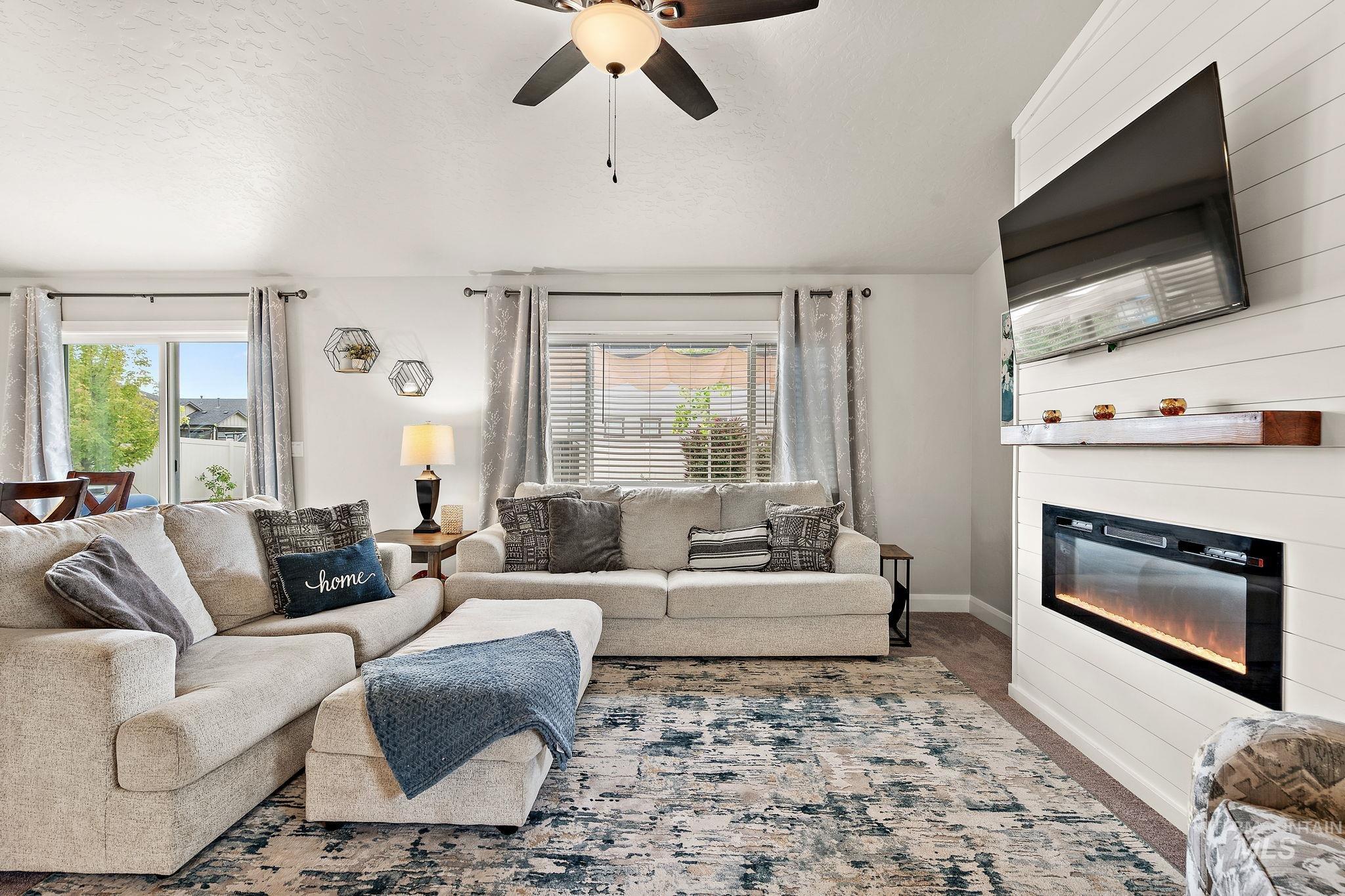 4725 N Mallorca Way, Meridian, Idaho 83646, 3 Bedrooms, 2 Bathrooms, Residential For Sale, Price $429,900,MLS 98971926