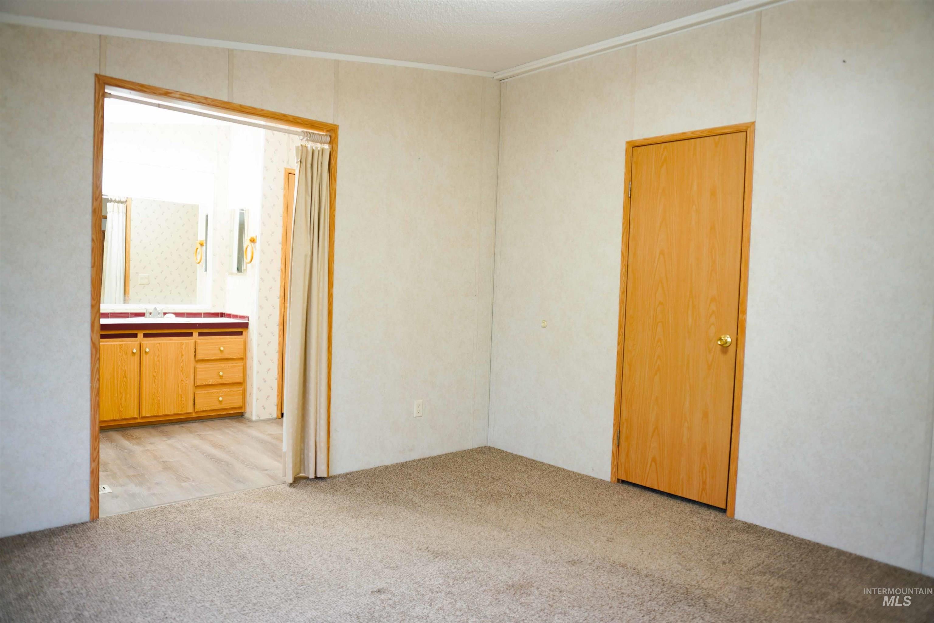 1762 E Canal Rd, Fruitland, Idaho 83619, 3 Bedrooms, 2 Bathrooms, Residential For Sale, Price $440,000,MLS 98971927