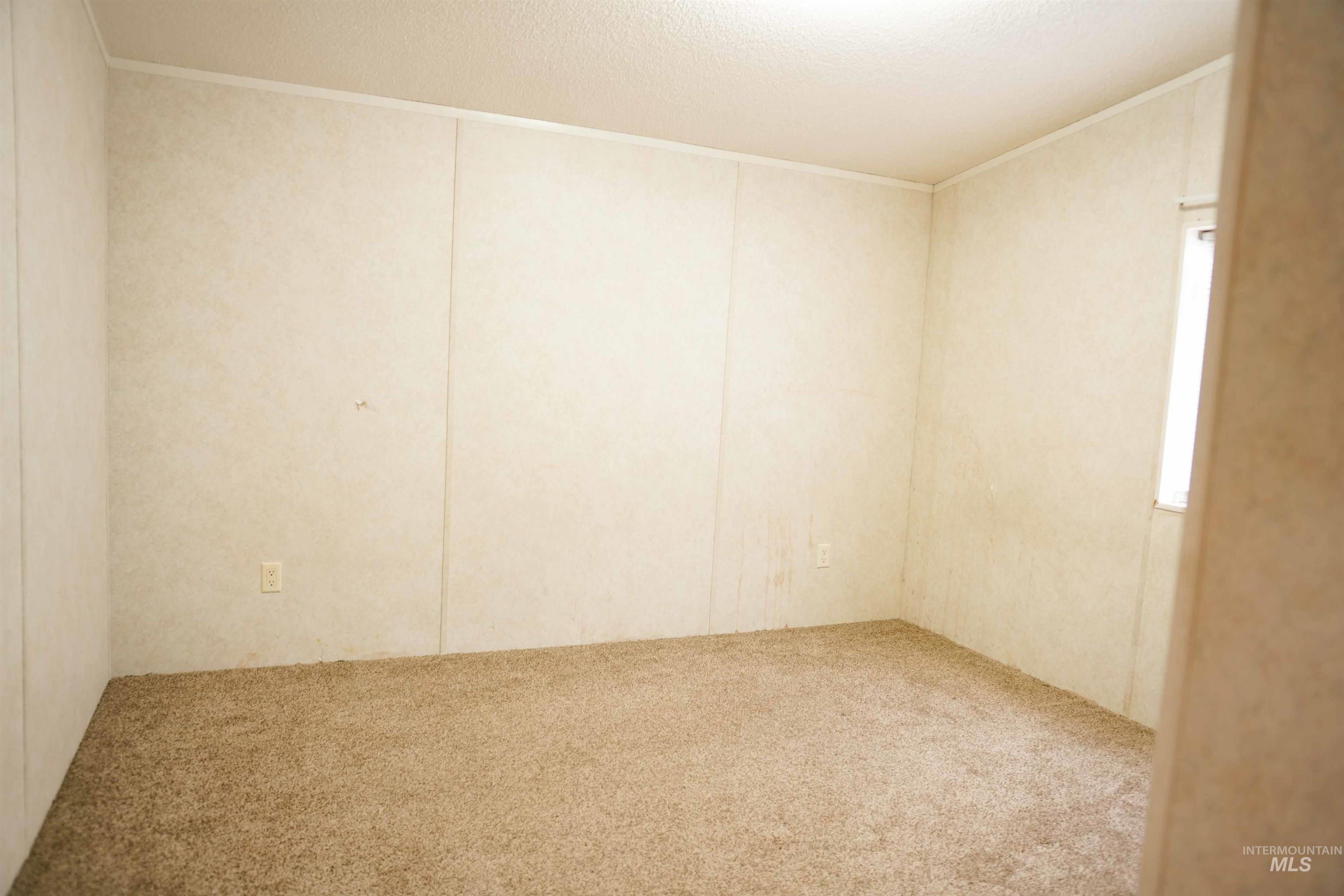 1762 E Canal Rd, Fruitland, Idaho 83619, 3 Bedrooms, 2 Bathrooms, Residential For Sale, Price $440,000,MLS 98971927