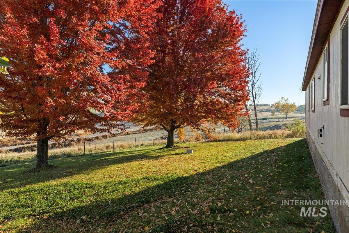 1762 E Canal Rd, Fruitland, Idaho 83619, 3 Bedrooms, 2 Bathrooms, Residential For Sale, Price $440,000,MLS 98971927