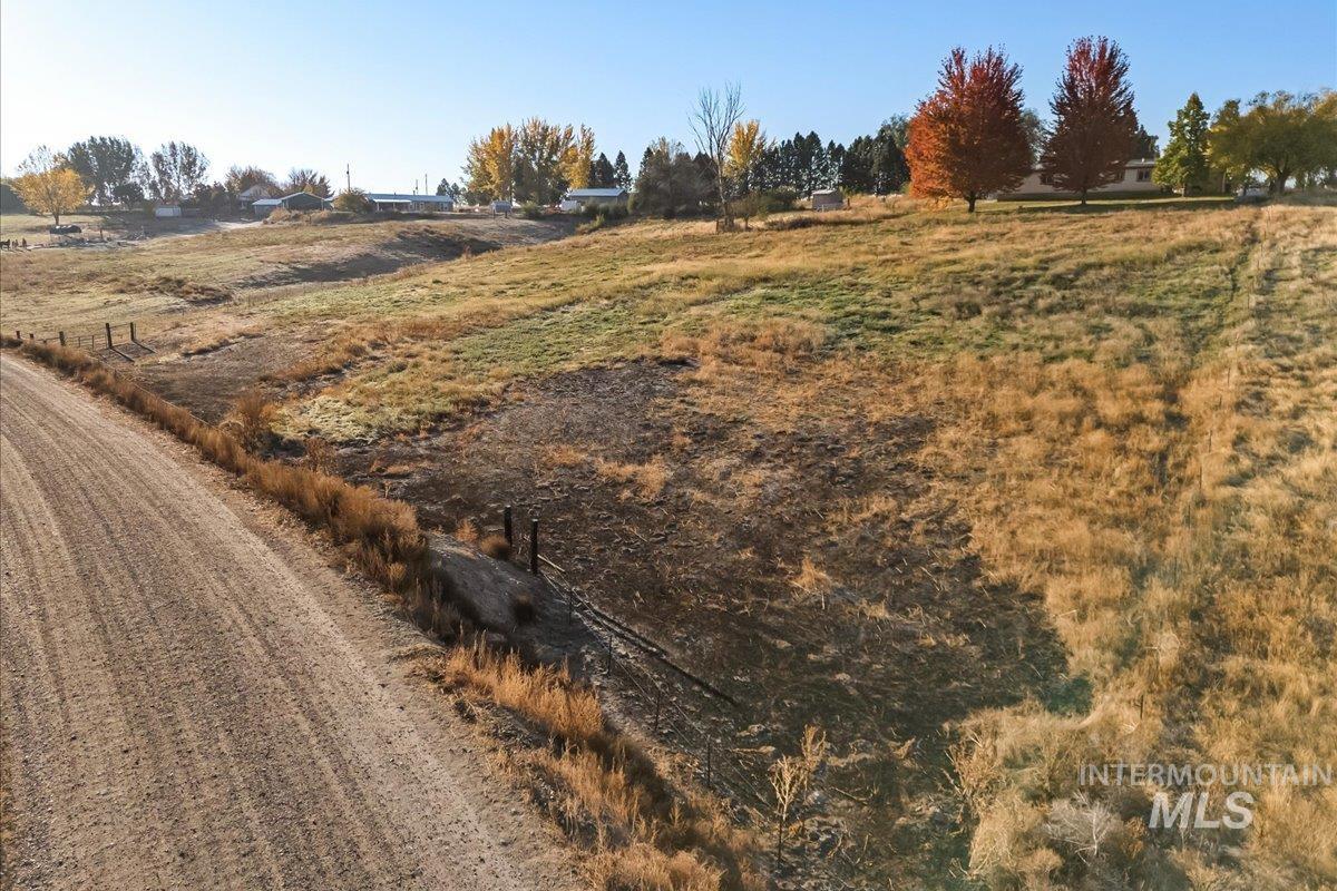 1762 E Canal Rd, Fruitland, Idaho 83619, 3 Bedrooms, 2 Bathrooms, Residential For Sale, Price $440,000,MLS 98971927