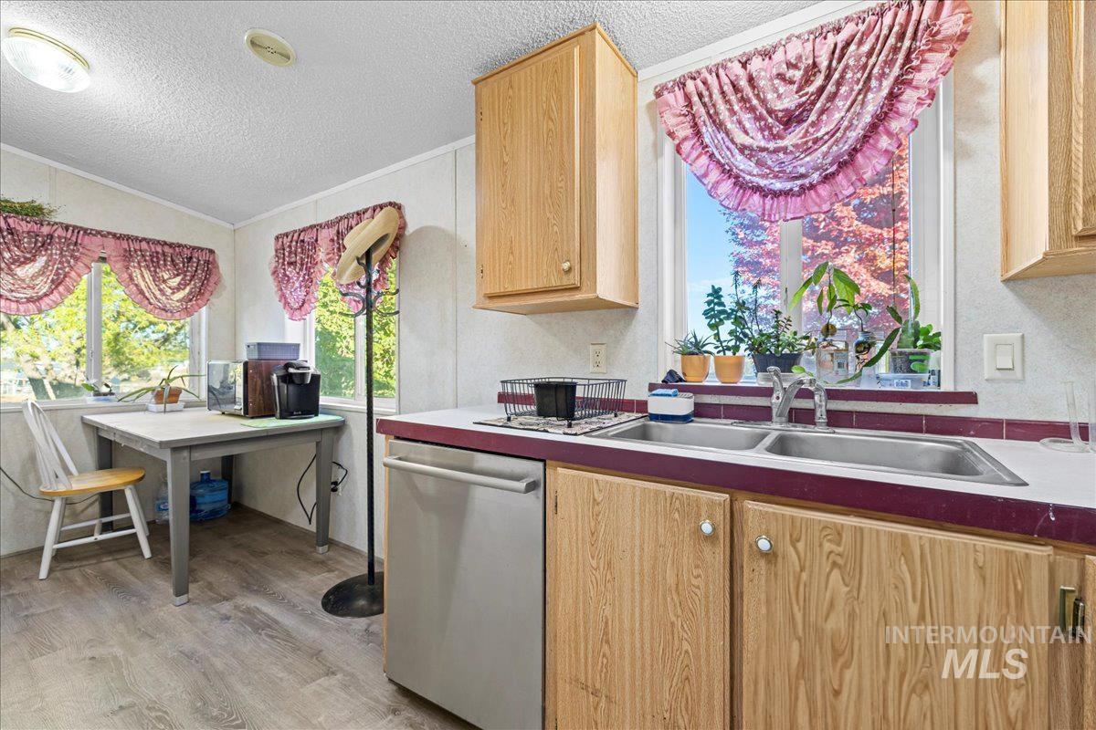 1762 E Canal Rd, Fruitland, Idaho 83619, 3 Bedrooms, 2 Bathrooms, Residential For Sale, Price $440,000,MLS 98971927