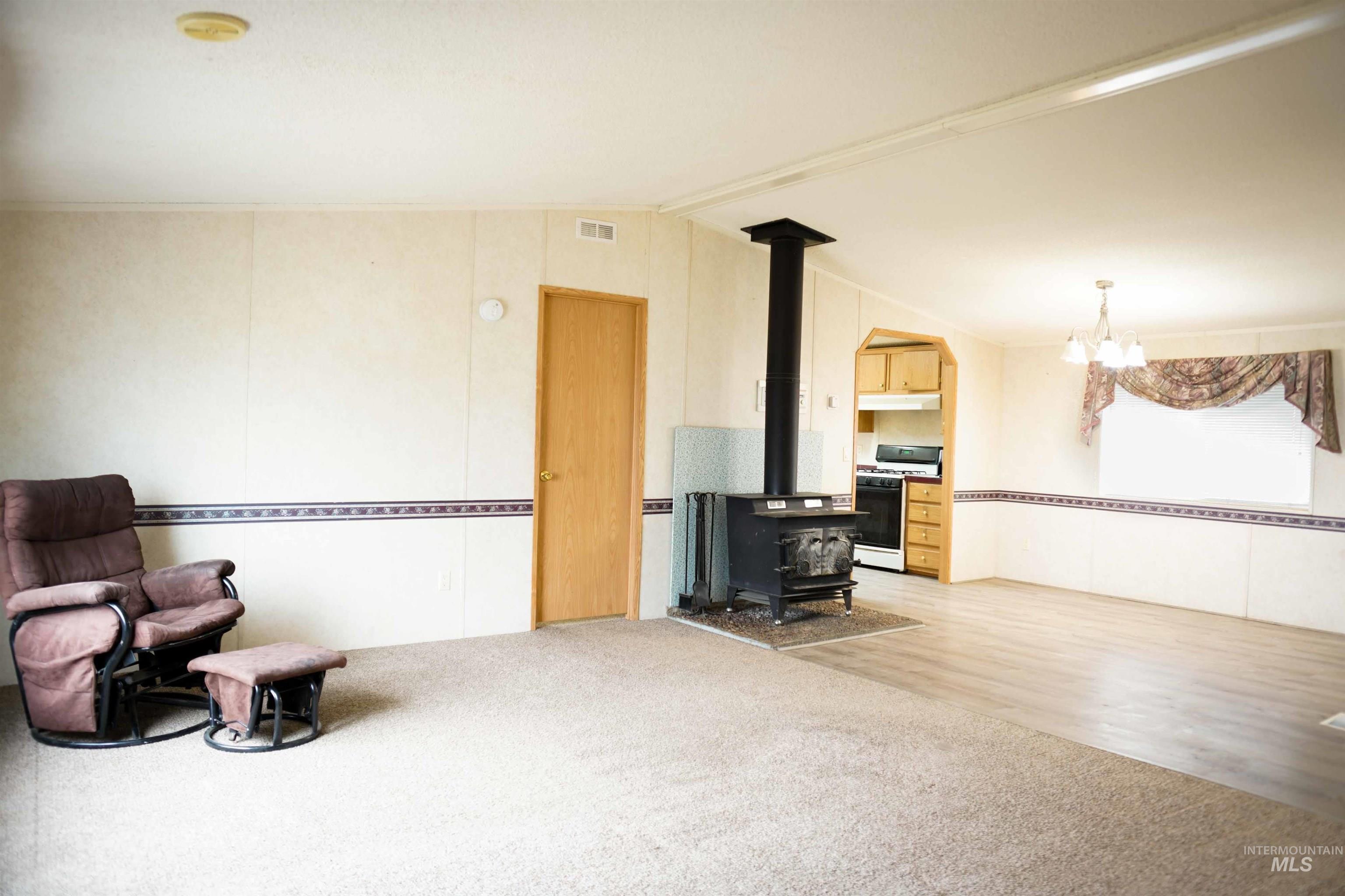 1762 E Canal Rd, Fruitland, Idaho 83619, 3 Bedrooms, 2 Bathrooms, Residential For Sale, Price $440,000,MLS 98971927