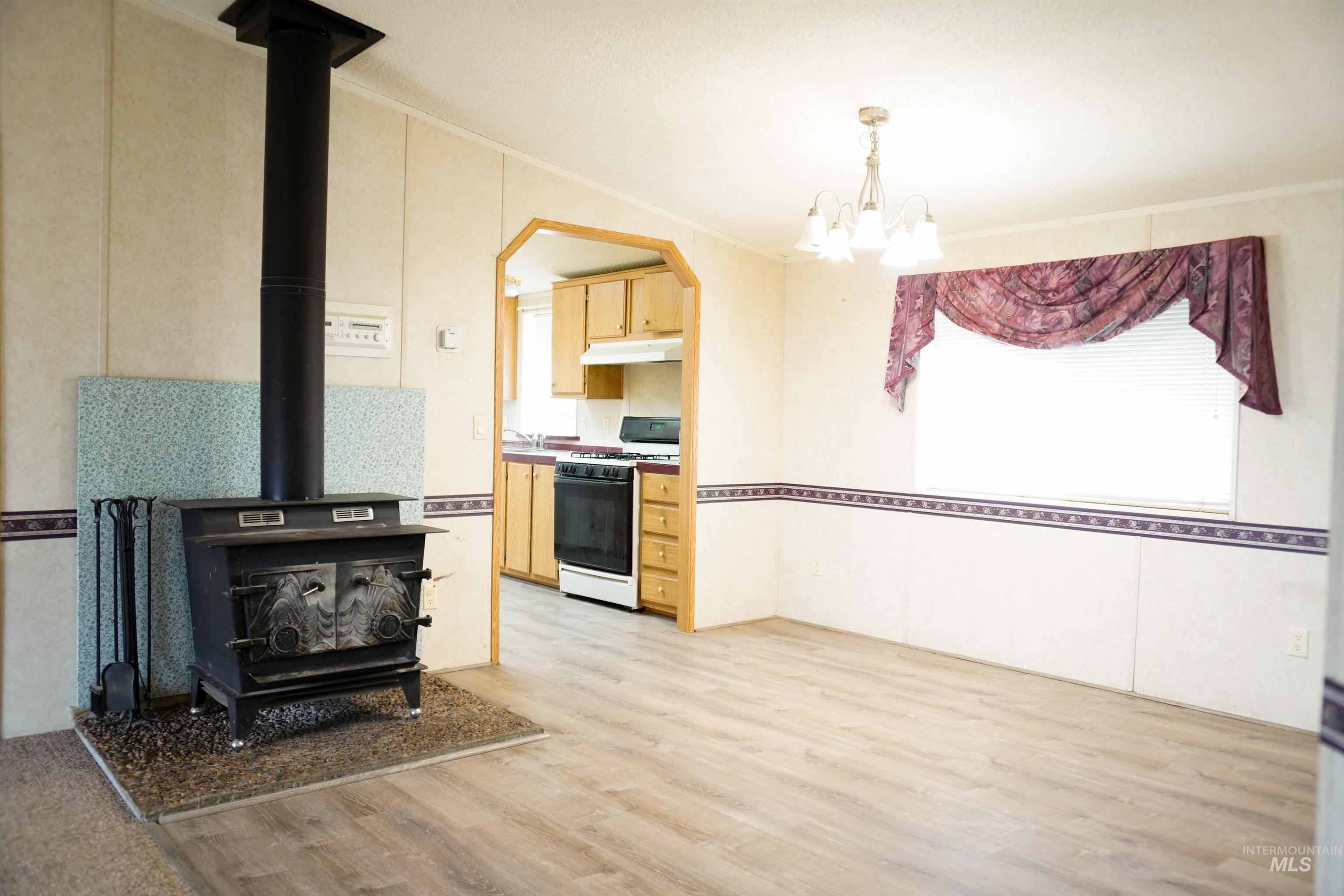 1762 E Canal Rd, Fruitland, Idaho 83619, 3 Bedrooms, 2 Bathrooms, Residential For Sale, Price $440,000,MLS 98971927