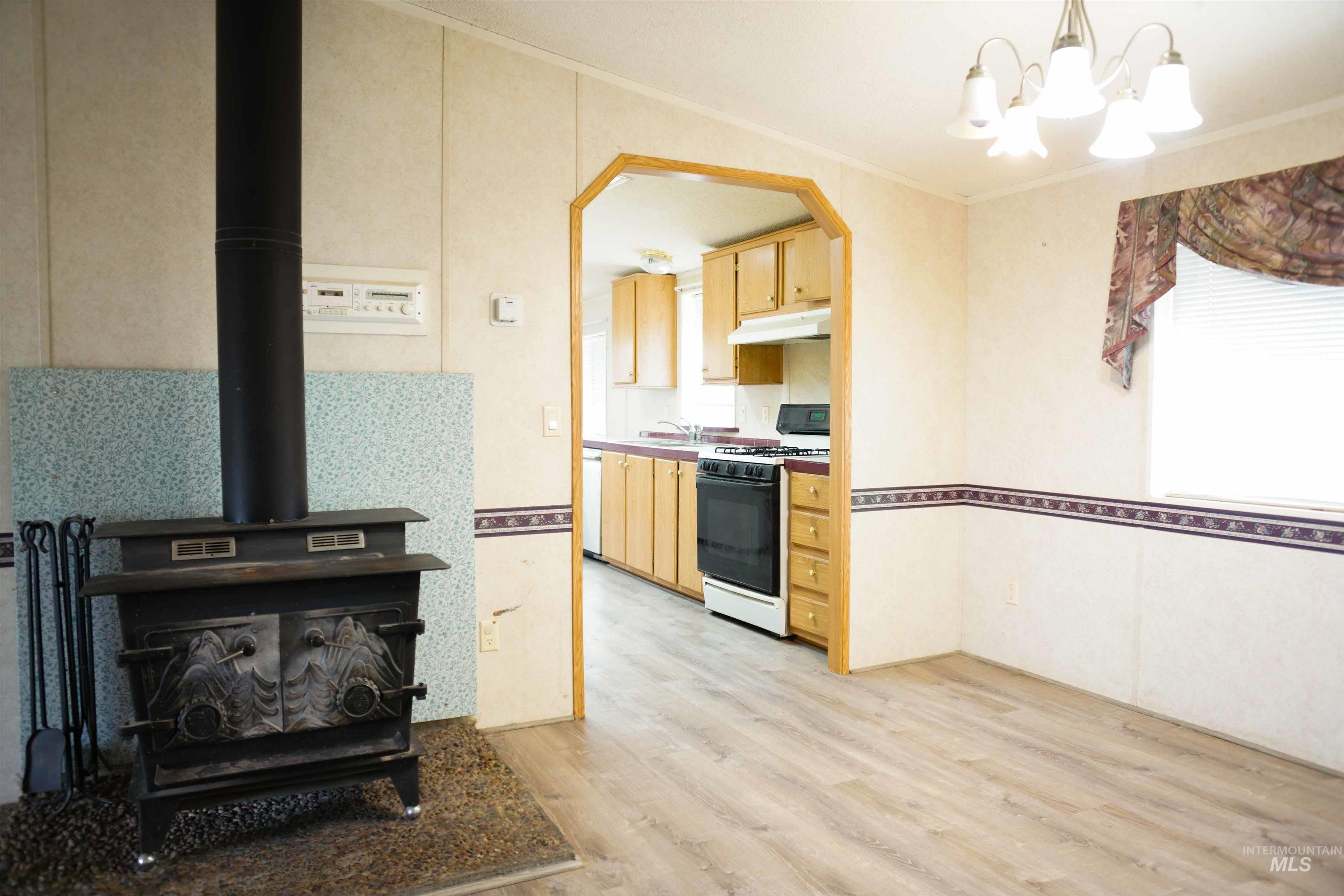 1762 E Canal Rd, Fruitland, Idaho 83619, 3 Bedrooms, 2 Bathrooms, Residential For Sale, Price $440,000,MLS 98971927