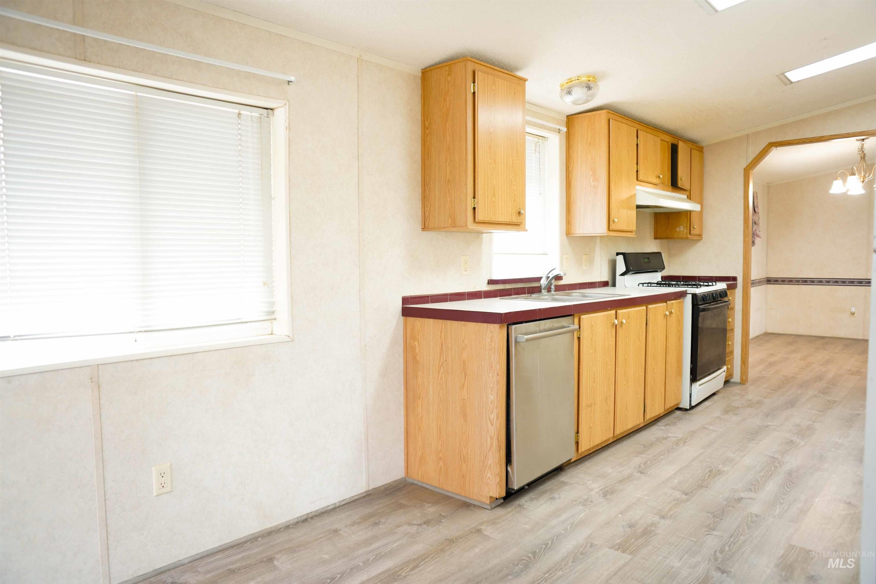 1762 E Canal Rd, Fruitland, Idaho 83619, 3 Bedrooms, 2 Bathrooms, Residential For Sale, Price $440,000,MLS 98971927