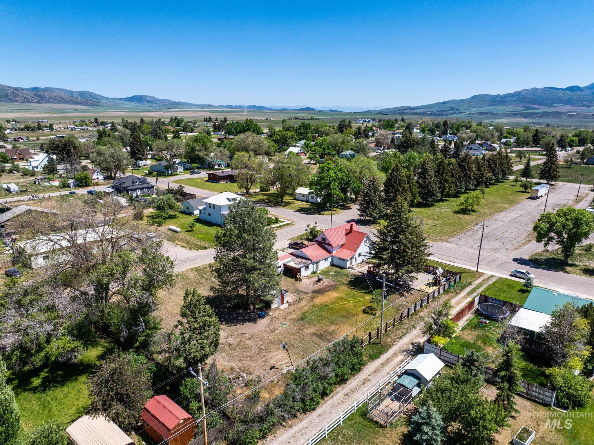 79 E 2nd St N, Downey, Idaho 83234, 4 Bedrooms, 1 Bathroom, Residential For Sale, Price $282,000,MLS 98971929