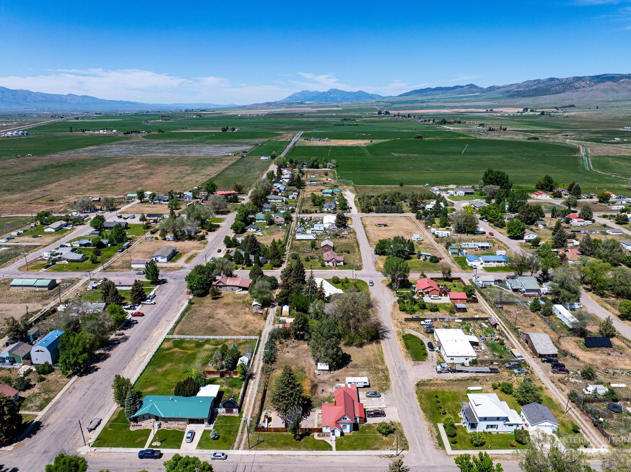79 E 2nd St N, Downey, Idaho 83234, 4 Bedrooms, 1 Bathroom, Residential For Sale, Price $282,000,MLS 98971929