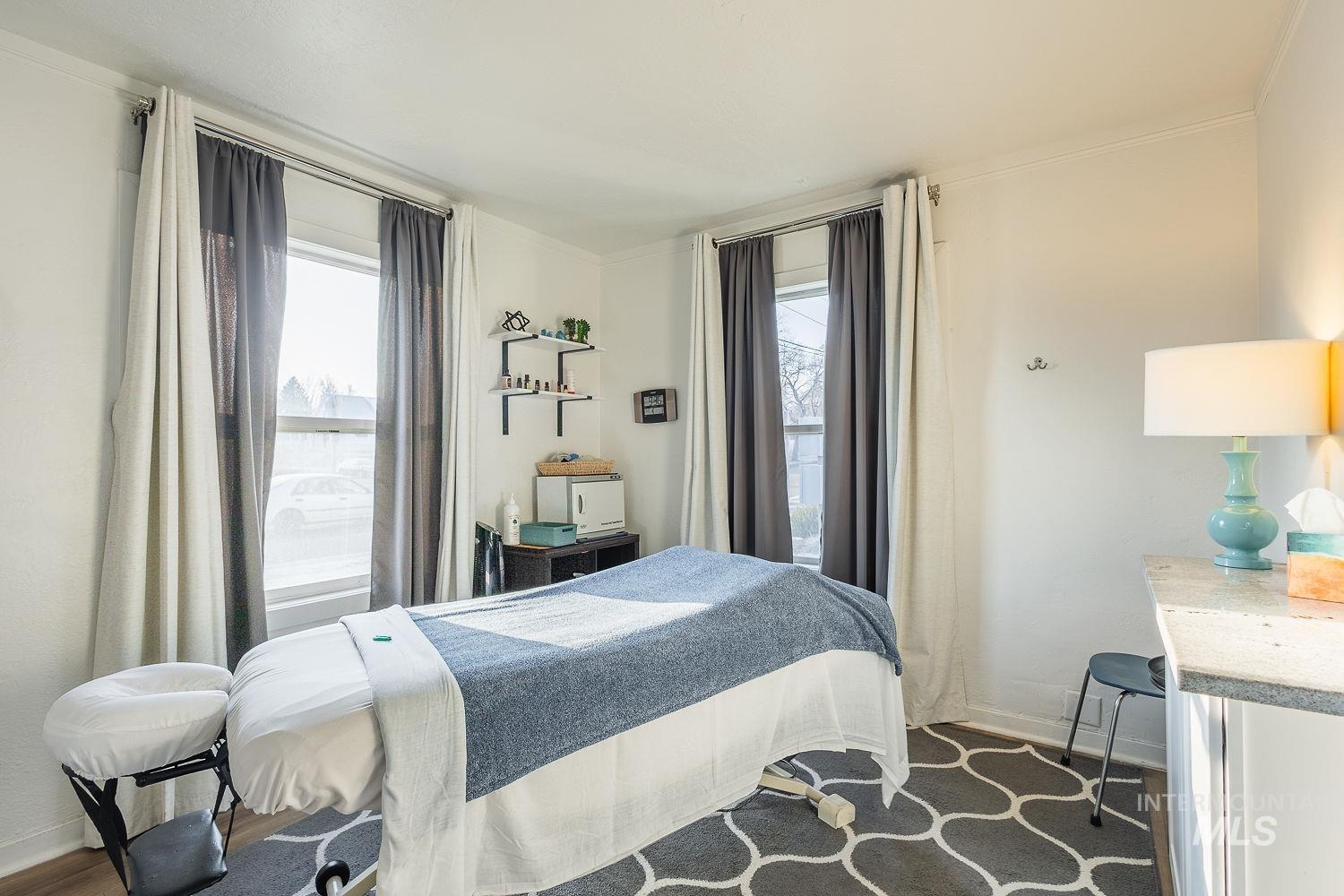 1123 Blaine St, Caldwell, Idaho 83605, 7 Rooms, Business/Commercial For Sale, Price $389,999,MLS 98971930