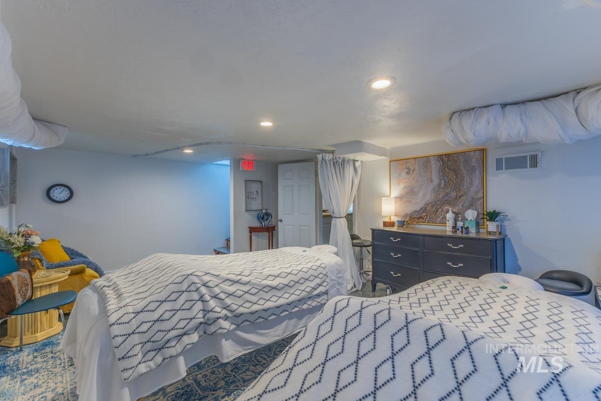 1123 Blaine St, Caldwell, Idaho 83605, 7 Rooms, Business/Commercial For Sale, Price $389,999,MLS 98971930