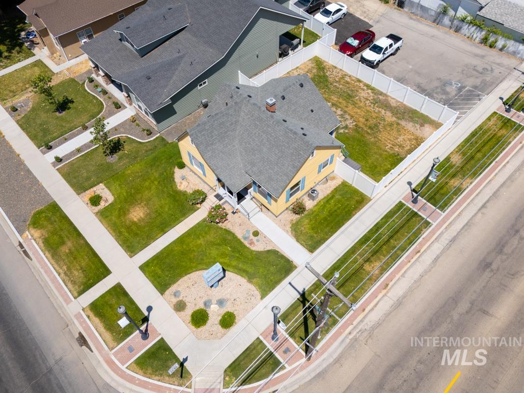 1123 Blaine St, Caldwell, Idaho 83605, 7 Rooms, Business/Commercial For Sale, Price $389,999,MLS 98971930