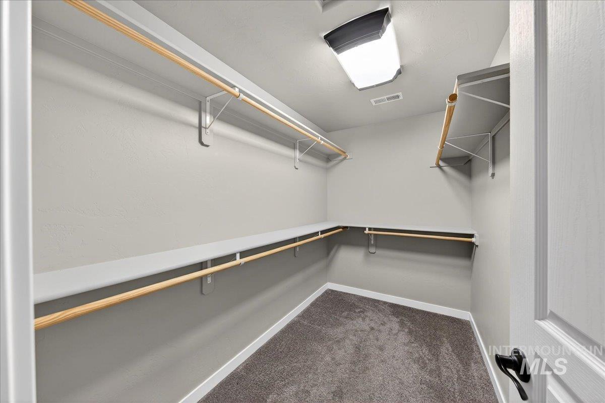 12200 W Oneida St, Boise, Idaho 83709, 4 Bedrooms, 3.5 Bathrooms, Residential For Sale, Price $560,000,MLS 98971931