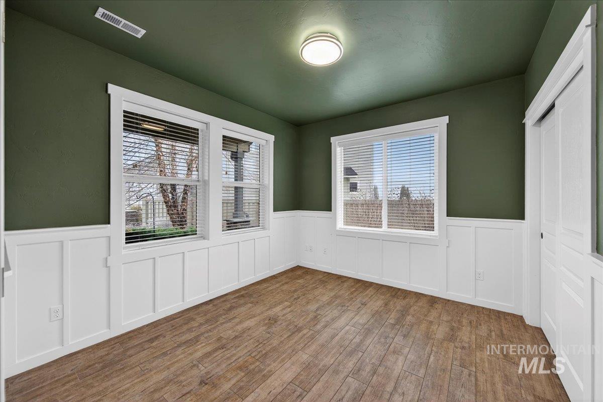 12200 W Oneida St, Boise, Idaho 83709, 4 Bedrooms, 3.5 Bathrooms, Residential For Sale, Price $560,000,MLS 98971931