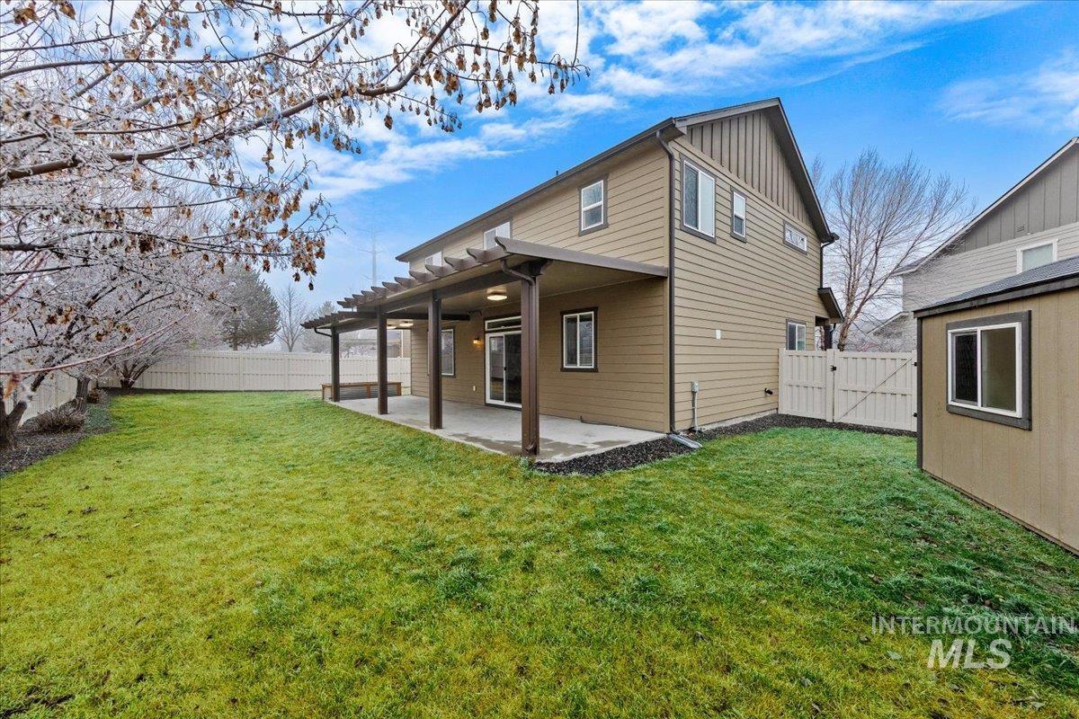 12200 W Oneida St, Boise, Idaho 83709, 4 Bedrooms, 3.5 Bathrooms, Residential For Sale, Price $560,000,MLS 98971931