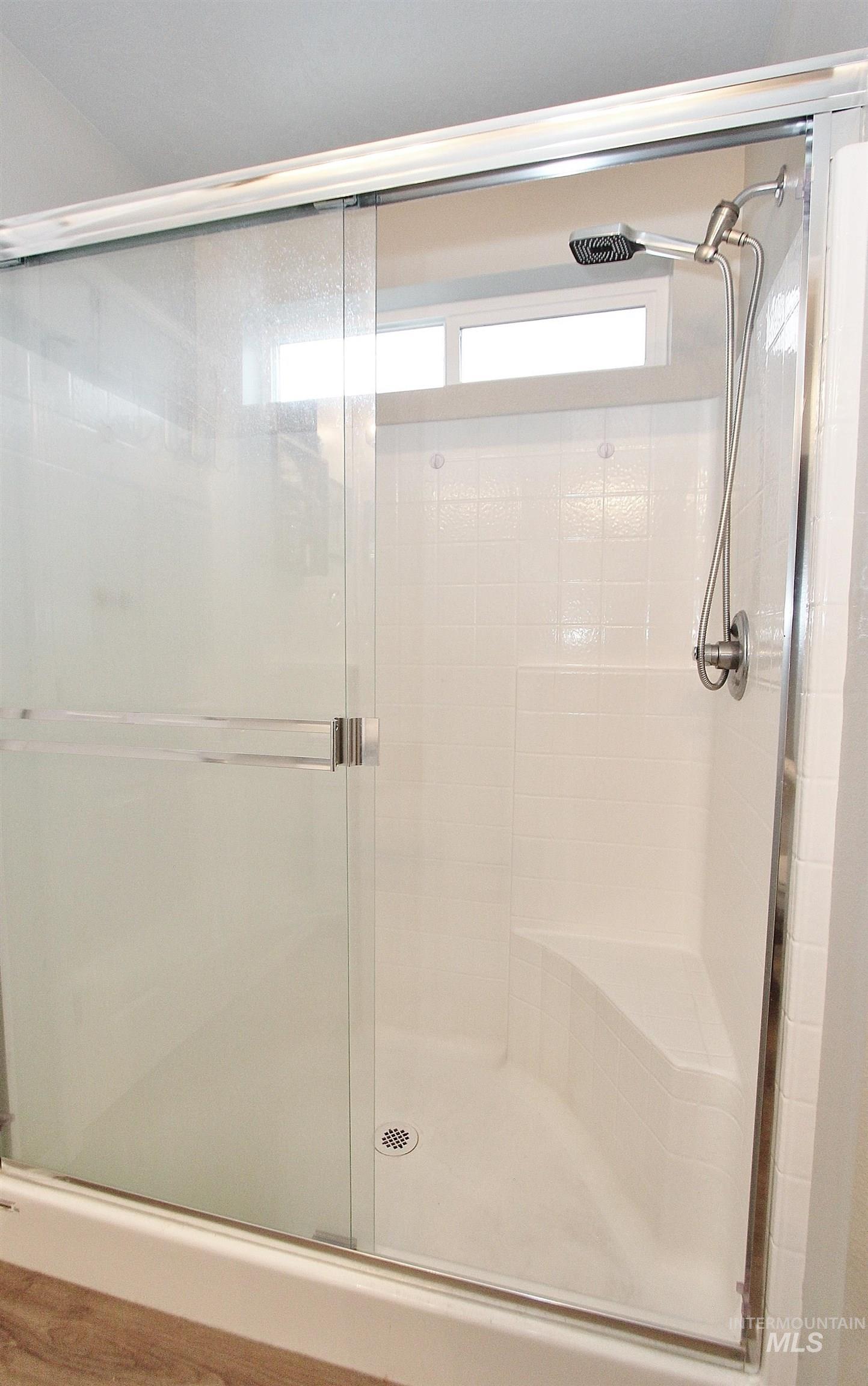 17582 Mountain Springs Ave, Nampa, Idaho 83687, 3 Bedrooms, 2 Bathrooms, Residential For Sale, Price $359,900,MLS 98971932