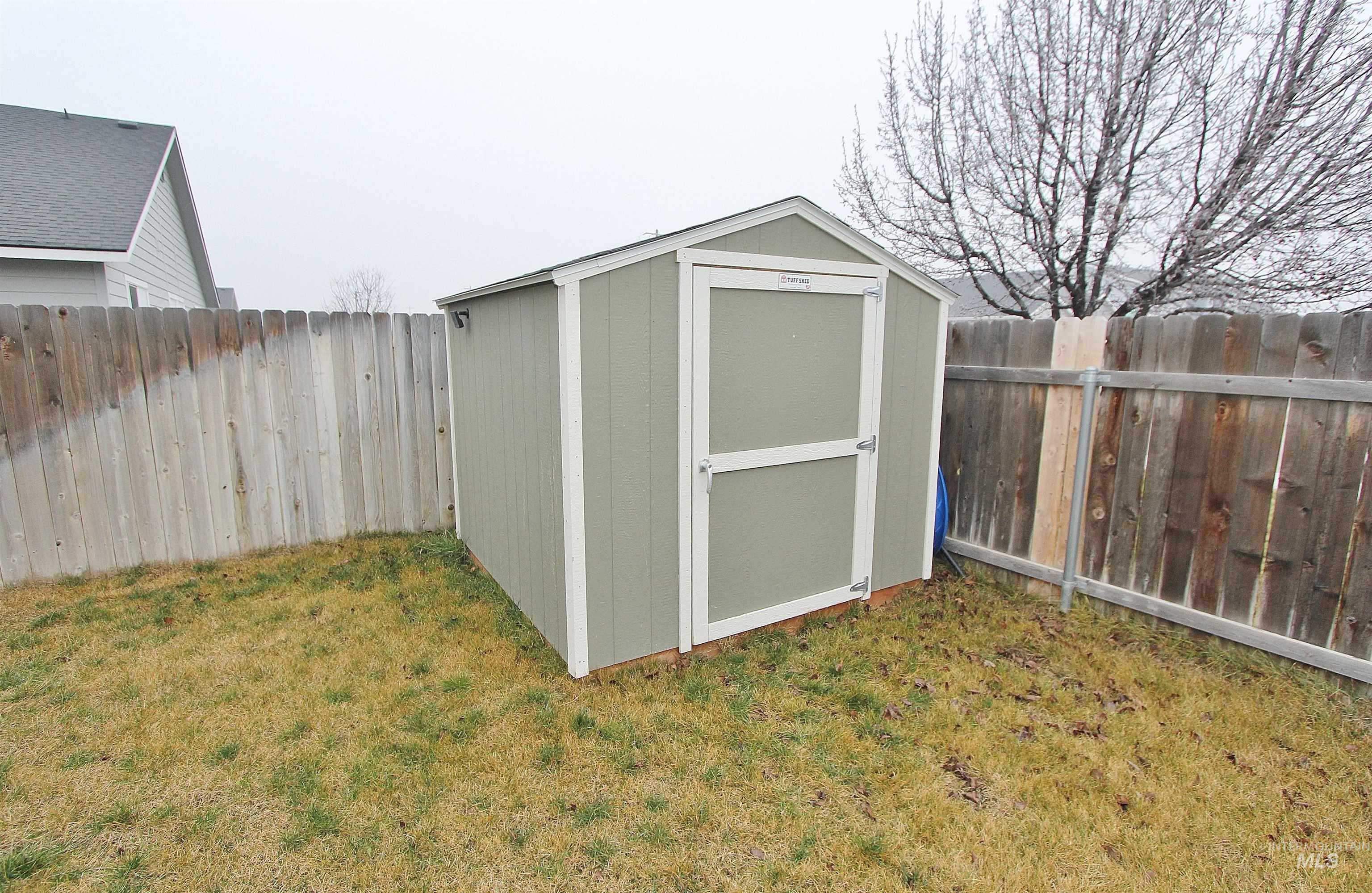 17582 Mountain Springs Ave, Nampa, Idaho 83687, 3 Bedrooms, 2 Bathrooms, Residential For Sale, Price $359,900,MLS 98971932