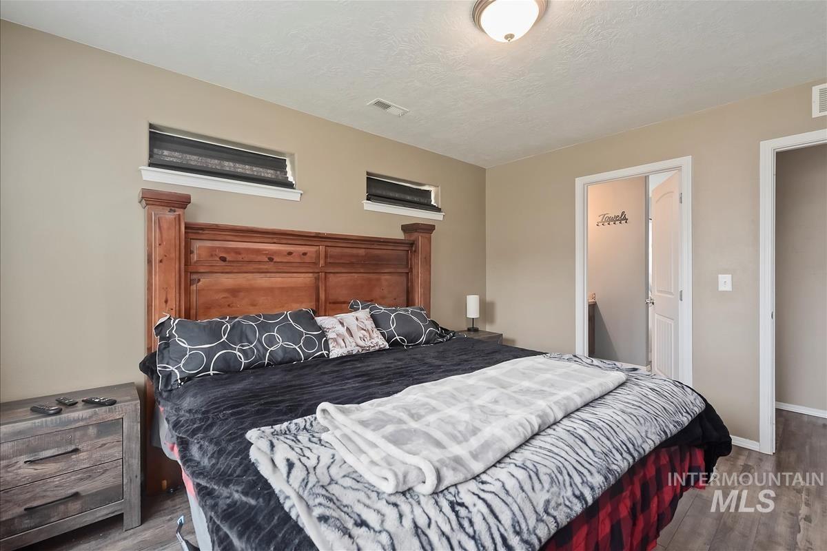 19398 Wooley Creek Ave, Caldwell, Idaho 83605, 3 Bedrooms, 2 Bathrooms, Residential For Sale, Price $379,900,MLS 98971933