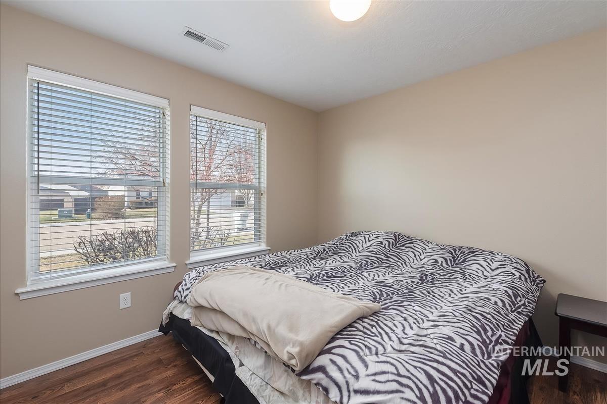 19398 Wooley Creek Ave, Caldwell, Idaho 83605, 3 Bedrooms, 2 Bathrooms, Residential For Sale, Price $379,900,MLS 98971933