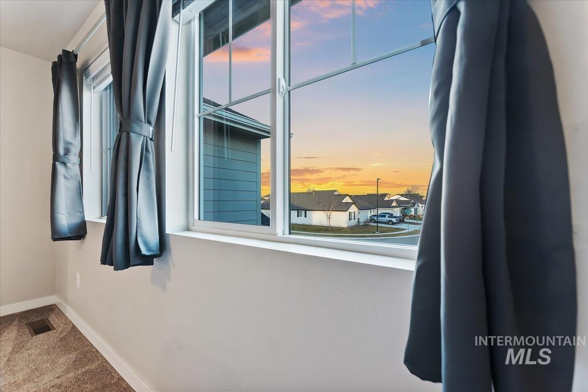 17443 N Owl Peak Ave, Nampa, Idaho 83687, 4 Bedrooms, 2.5 Bathrooms, Residential For Sale, Price $474,000,MLS 98971934