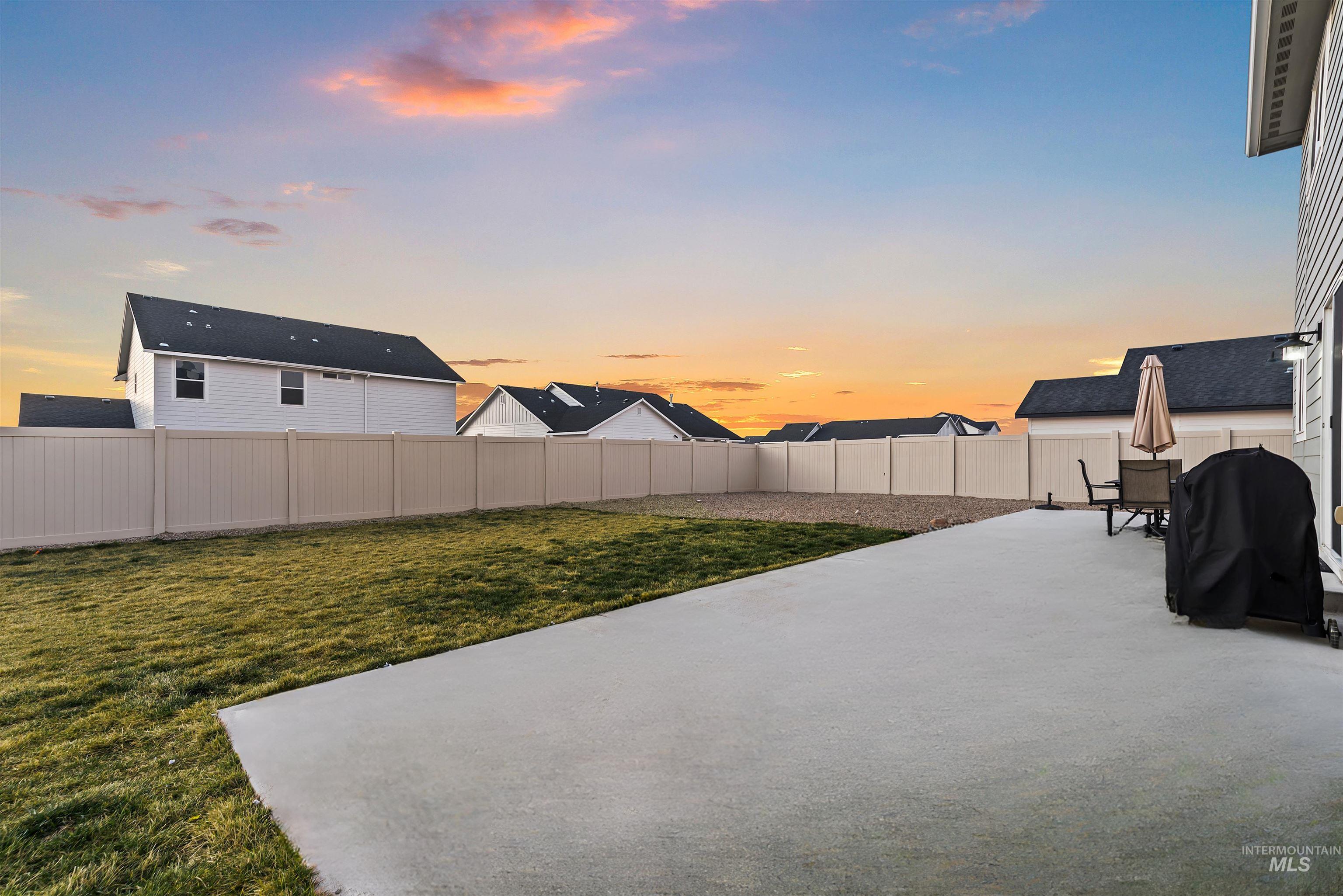 17443 N Owl Peak Ave, Nampa, Idaho 83687, 4 Bedrooms, 2.5 Bathrooms, Residential For Sale, Price $474,000,MLS 98971934