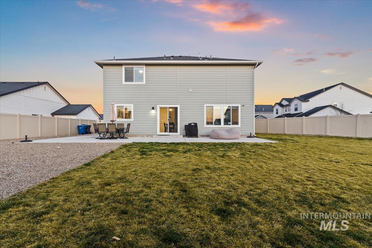 17443 N Owl Peak Ave, Nampa, Idaho 83687, 4 Bedrooms, 2.5 Bathrooms, Residential For Sale, Price $474,000,MLS 98971934