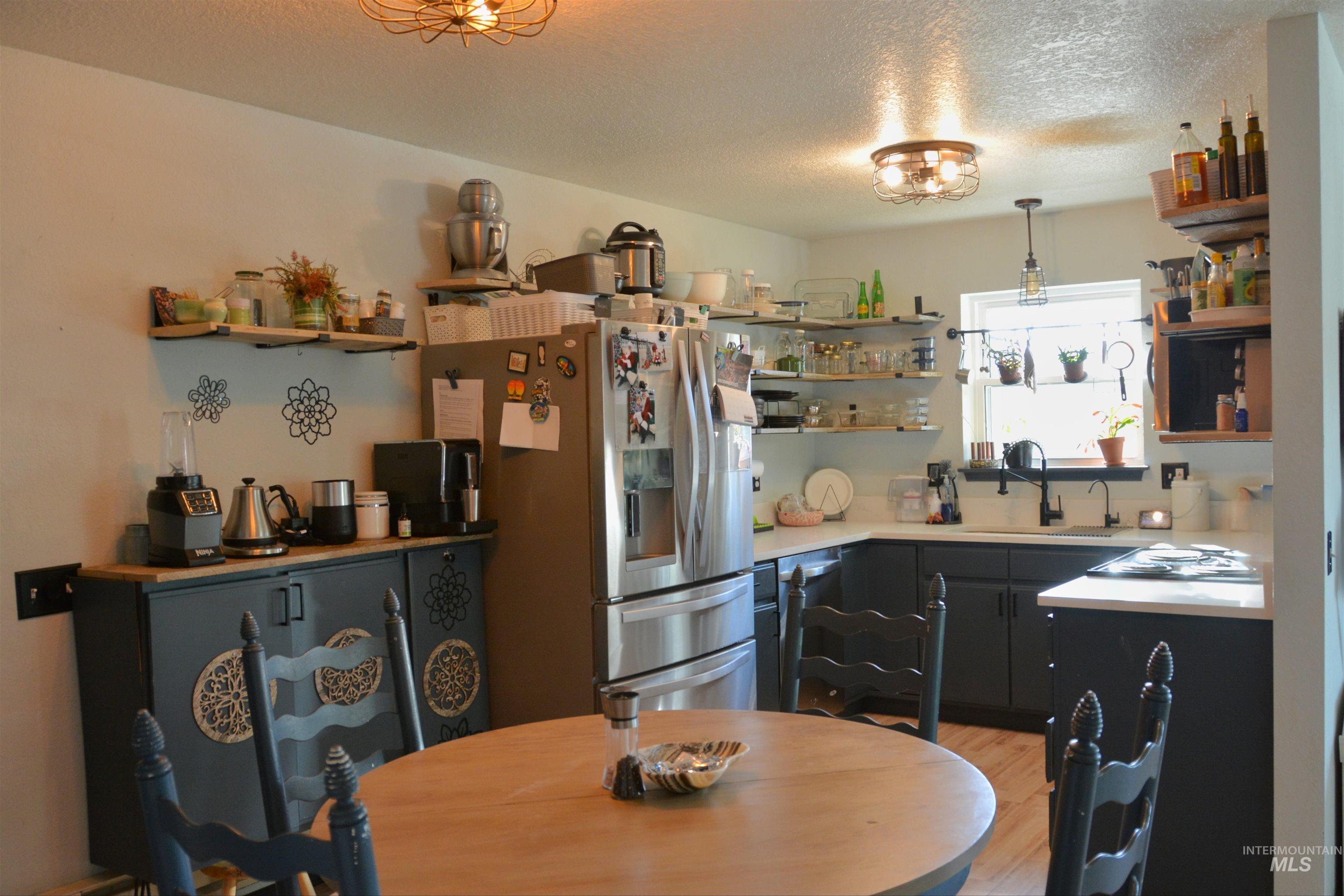 1011 Snowflake Drive, Hailey, Idaho 83333, 2 Bedrooms, 1 Bathroom, Residential For Sale, Price $479,000,MLS 98971935