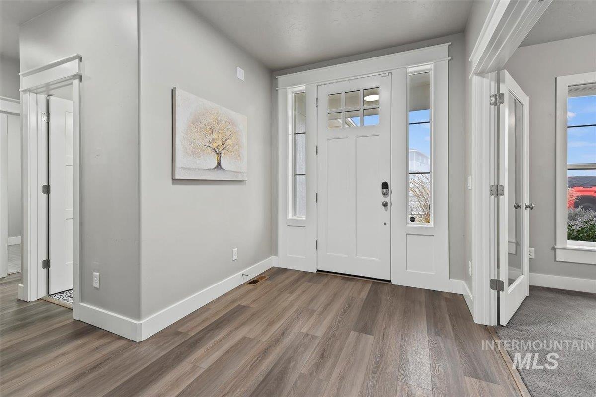 8797 E Hyacinth St., Nampa, Idaho 83687, 4 Bedrooms, 2.5 Bathrooms, Residential For Sale, Price $629,900,MLS 98971936