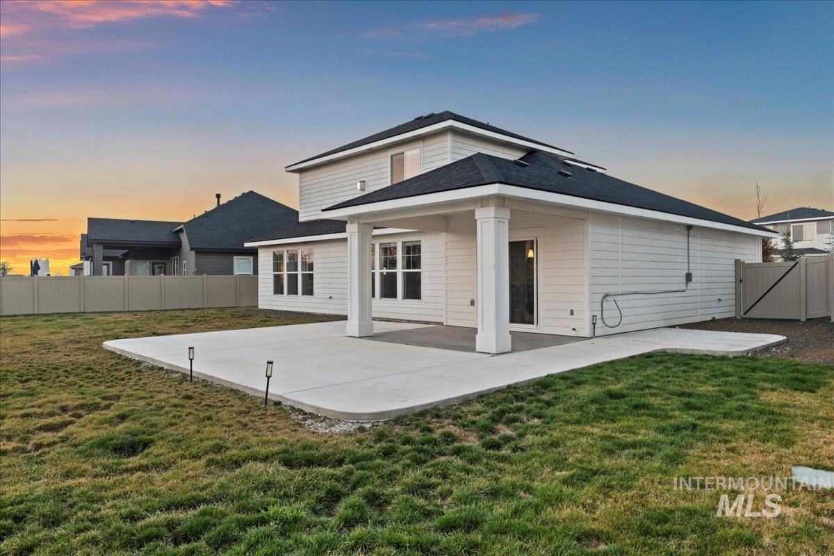 8797 E Hyacinth St., Nampa, Idaho 83687, 4 Bedrooms, 2.5 Bathrooms, Residential For Sale, Price $629,900,MLS 98971936