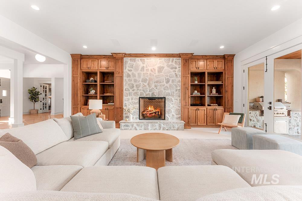 1222 S Lake Pointe Way, Eagle, Idaho 83616, 4 Bedrooms, 4.5 Bathrooms, Residential For Sale, Price $1,934,900,MLS 98971937