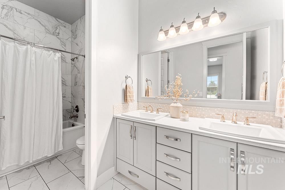 1552 W Windbreaker Ln, Eagle, Idaho 83616, 4 Bedrooms, 3 Bathrooms, Residential For Sale, Price $1,799,000,MLS 98971939