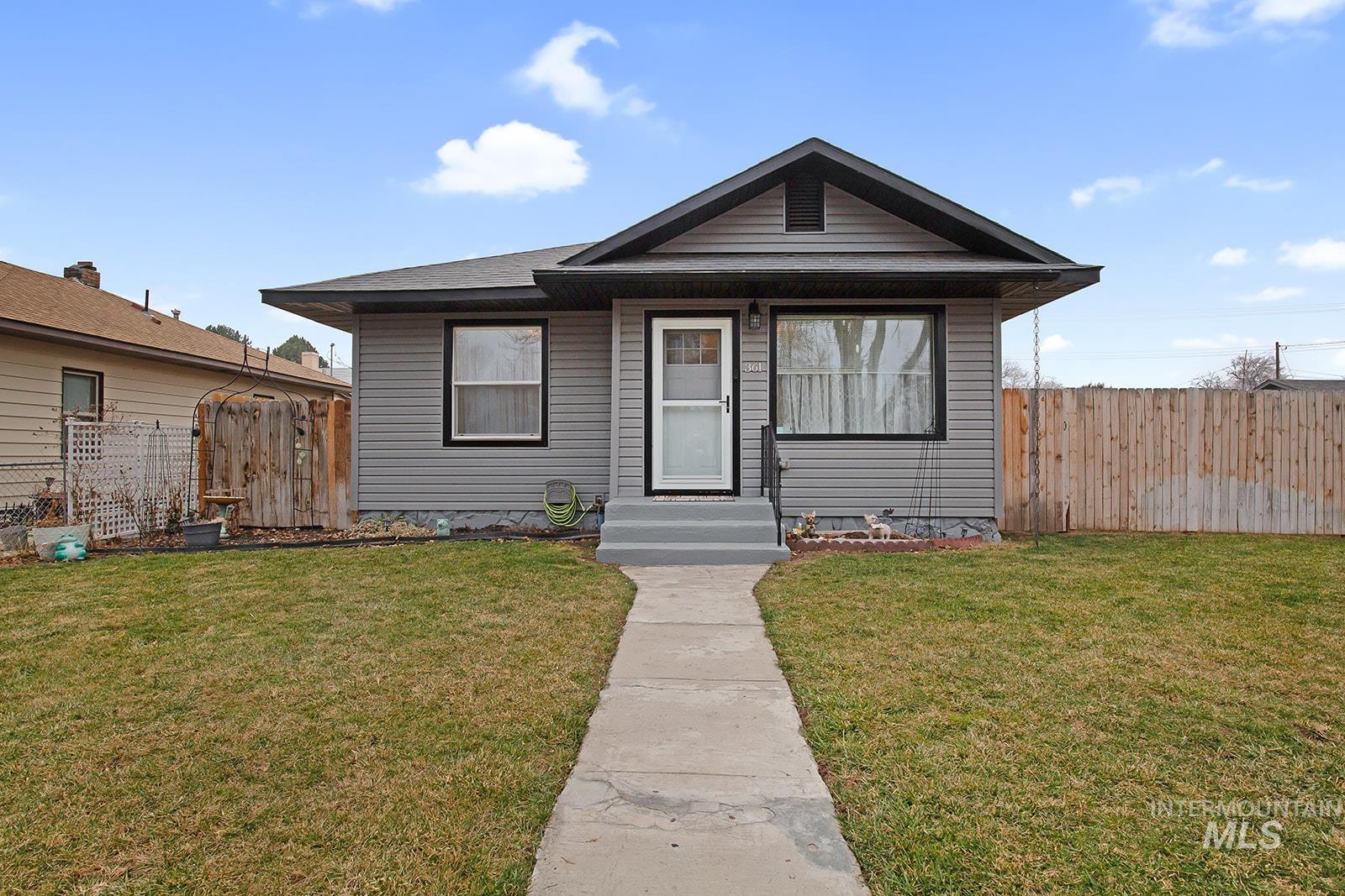 361 5th Ave. N, Twin Falls, Idaho 83301, 2 Bedrooms, 1 Bathroom, Residential For Sale, Price $276,000,MLS 98971940
